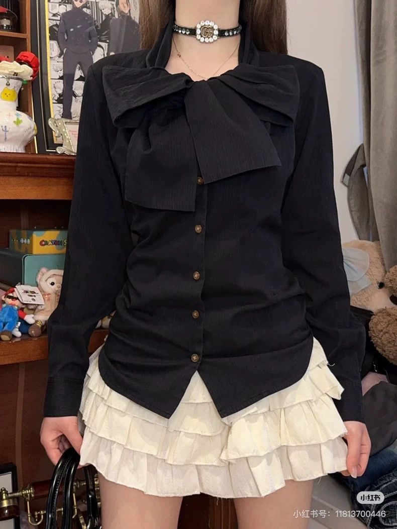 Vivienne Westwood Vivienne Westwood Big bow tie shirt Size M / US 6-8 / IT 42-44 - 2 Thumbnail