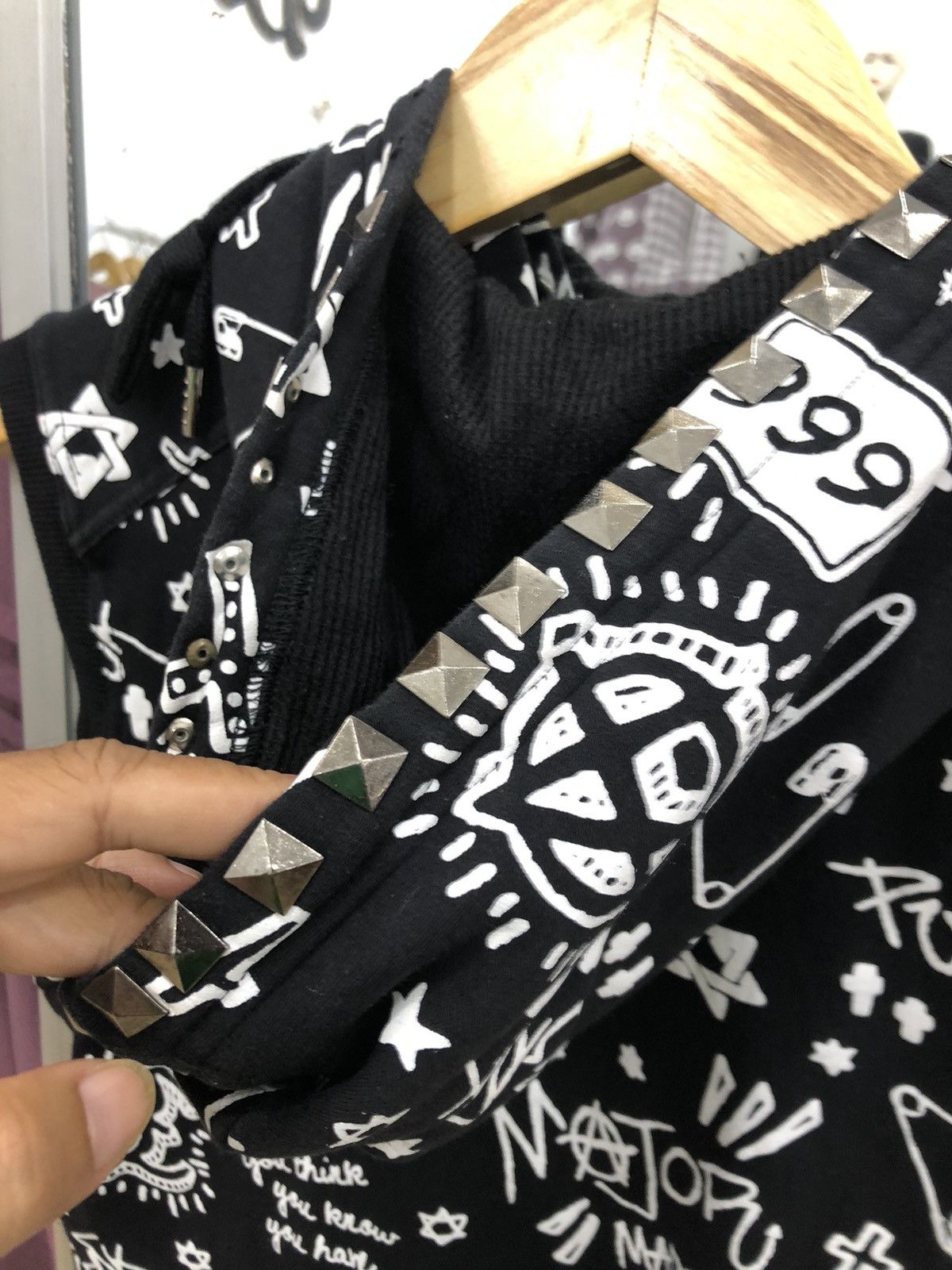 20471120 × Beauty Beast × Japanese Brand Major Made Studded Sleeveless Hooded Size US M / EU 48-50 / 2 - 5 Thumbnail