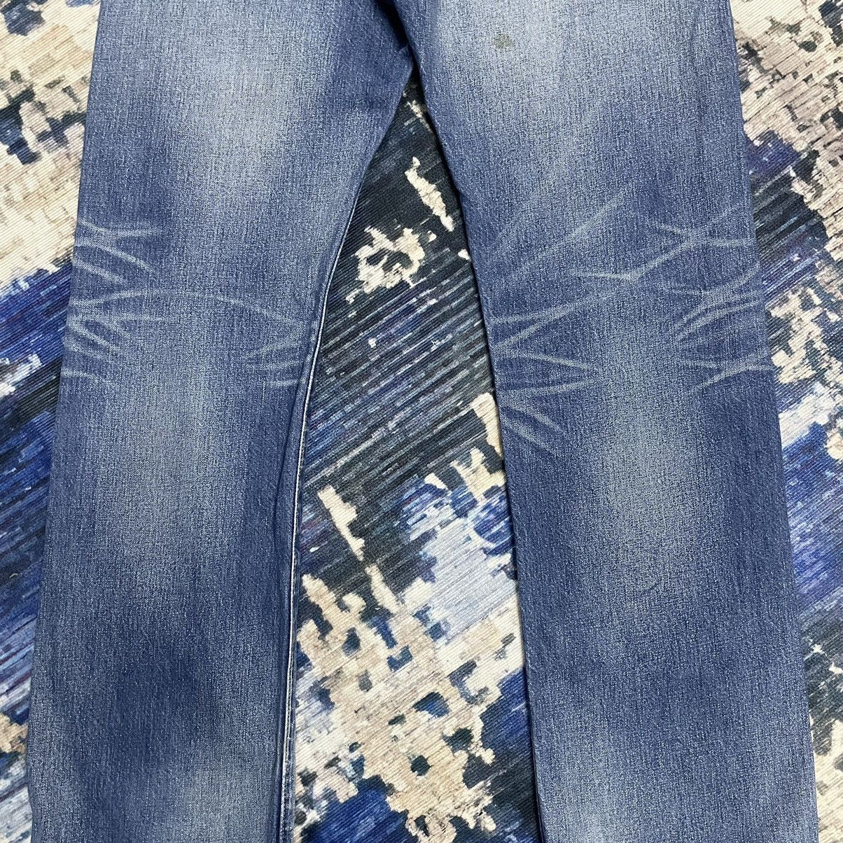 Levi's Levis 501 Distressed Faded Straight Jeans Button Fly Size US 32 / EU 48 - 23 Thumbnail