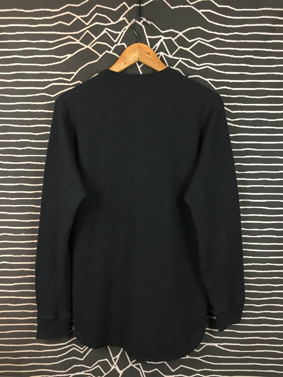 Uniqlo Uniqlo Waffle Knit Henley Long Sleeve Tee Size L Size US L / EU 52-54 / 3 - 5 Thumbnail