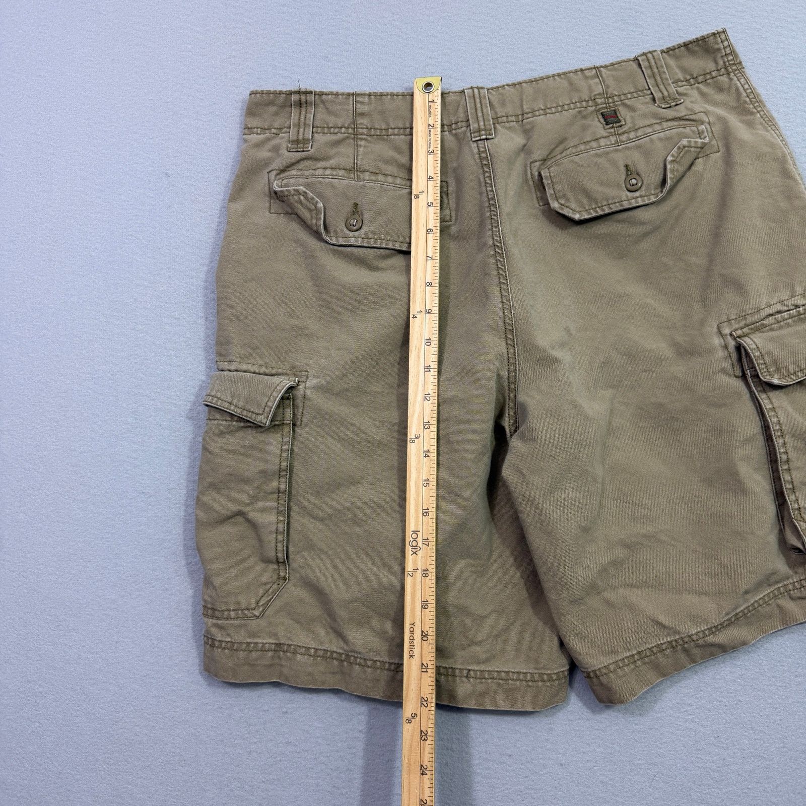Old Navy Vintage Old Navy Cargo Shorts Men's 36 Tan 10" Inseam y2k Size US 36 / EU 52 - 10 Thumbnail