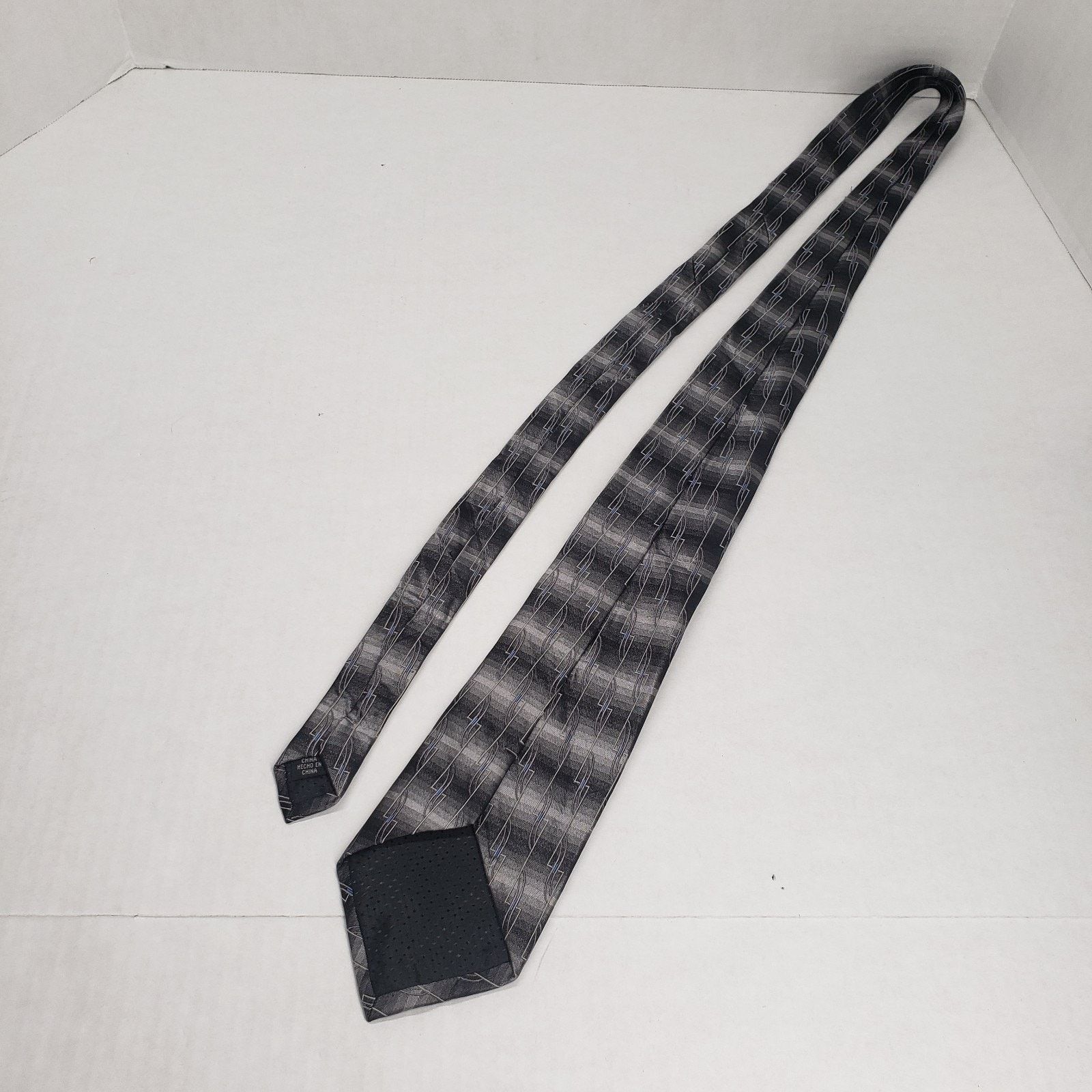 Vintage Vintage Mens Necktie Striped Geometric Pattern Silver Party Size ONE SIZE - 4 Thumbnail