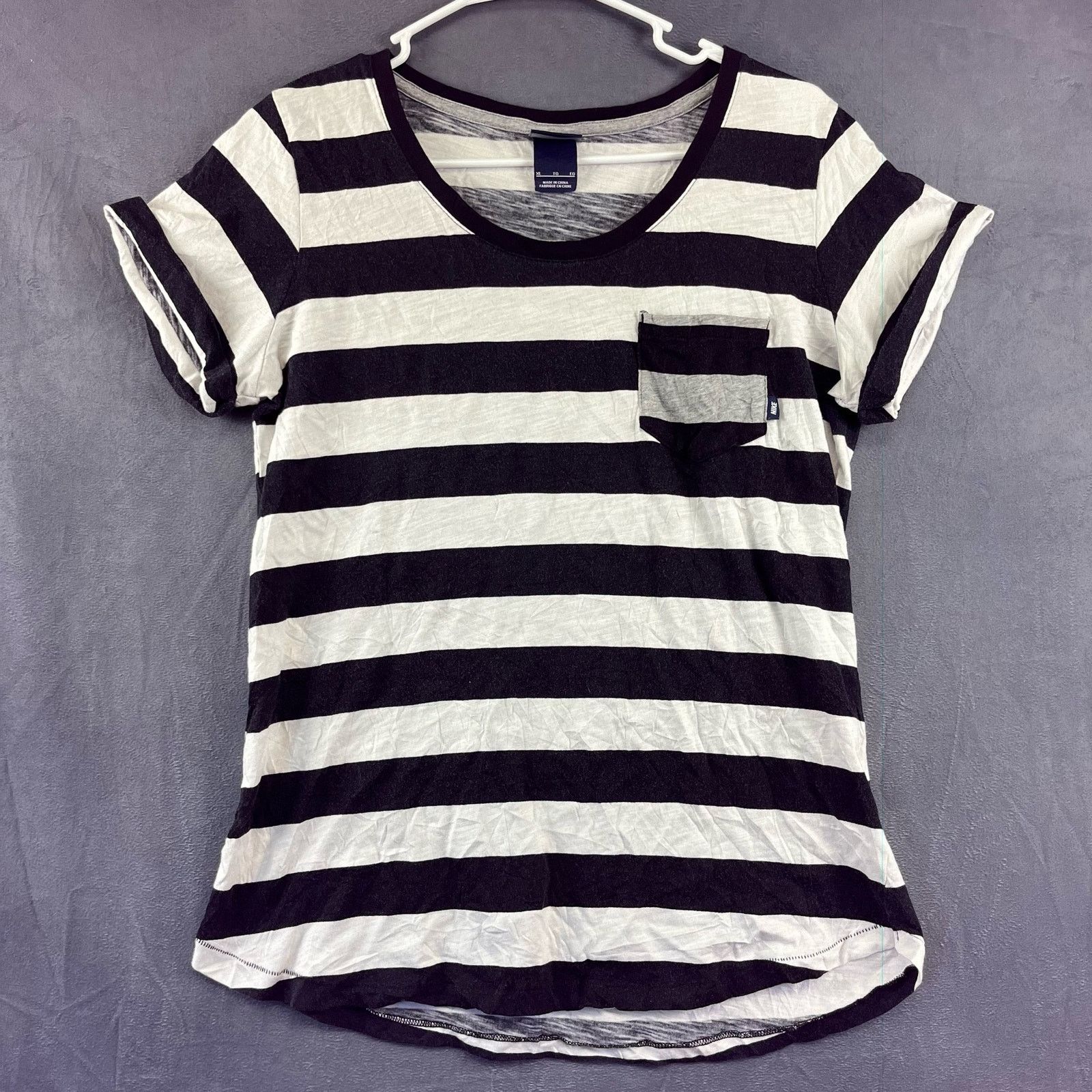 Nike Vintage Nike Striped Women's XL Casual T Shirt Curved Hem Size XL / US 12-14 / IT 48-50 - 2 Thumbnail