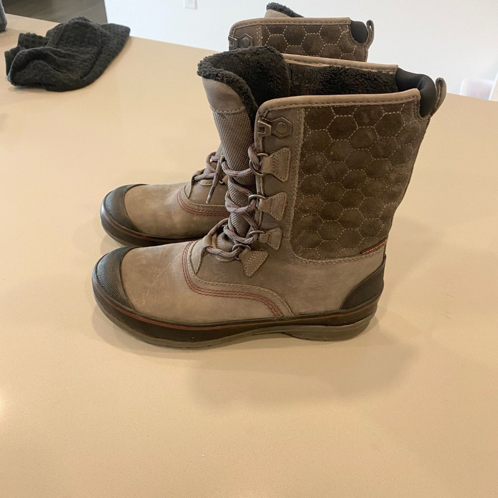 Clarks Clarks Women's Waterproof Muckers Vale Winter Boots - 7.5 Size US 7.5 / IT 37.5 - 3 Thumbnail