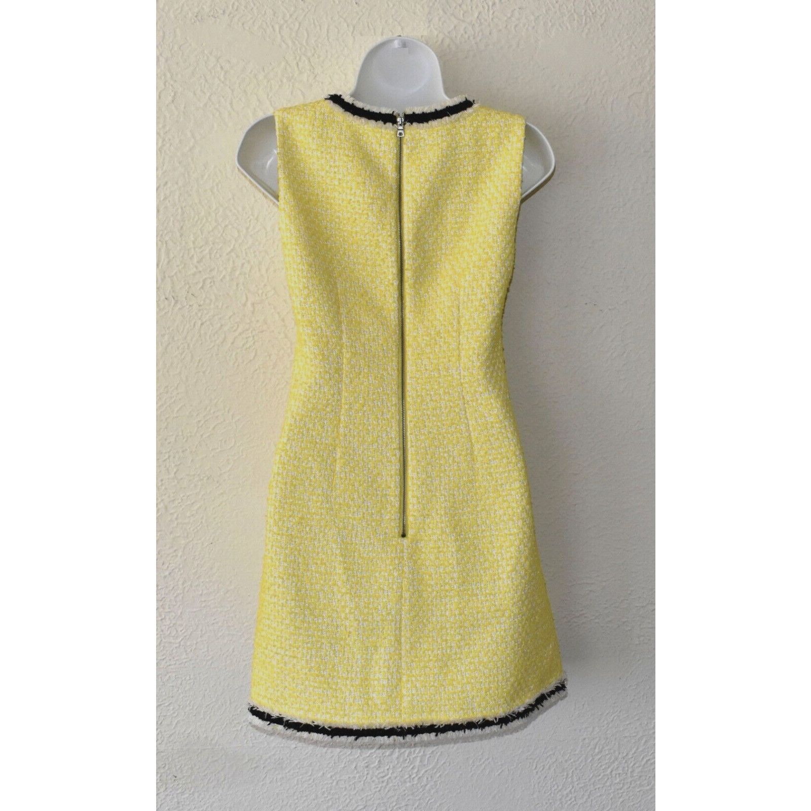 Alice + Olivia NWT ALICE + OLIVIA Yellow Tweed Daisy Blazer Dress 2 Pc Set Size S / US 4 / IT 40 - 5 Thumbnail