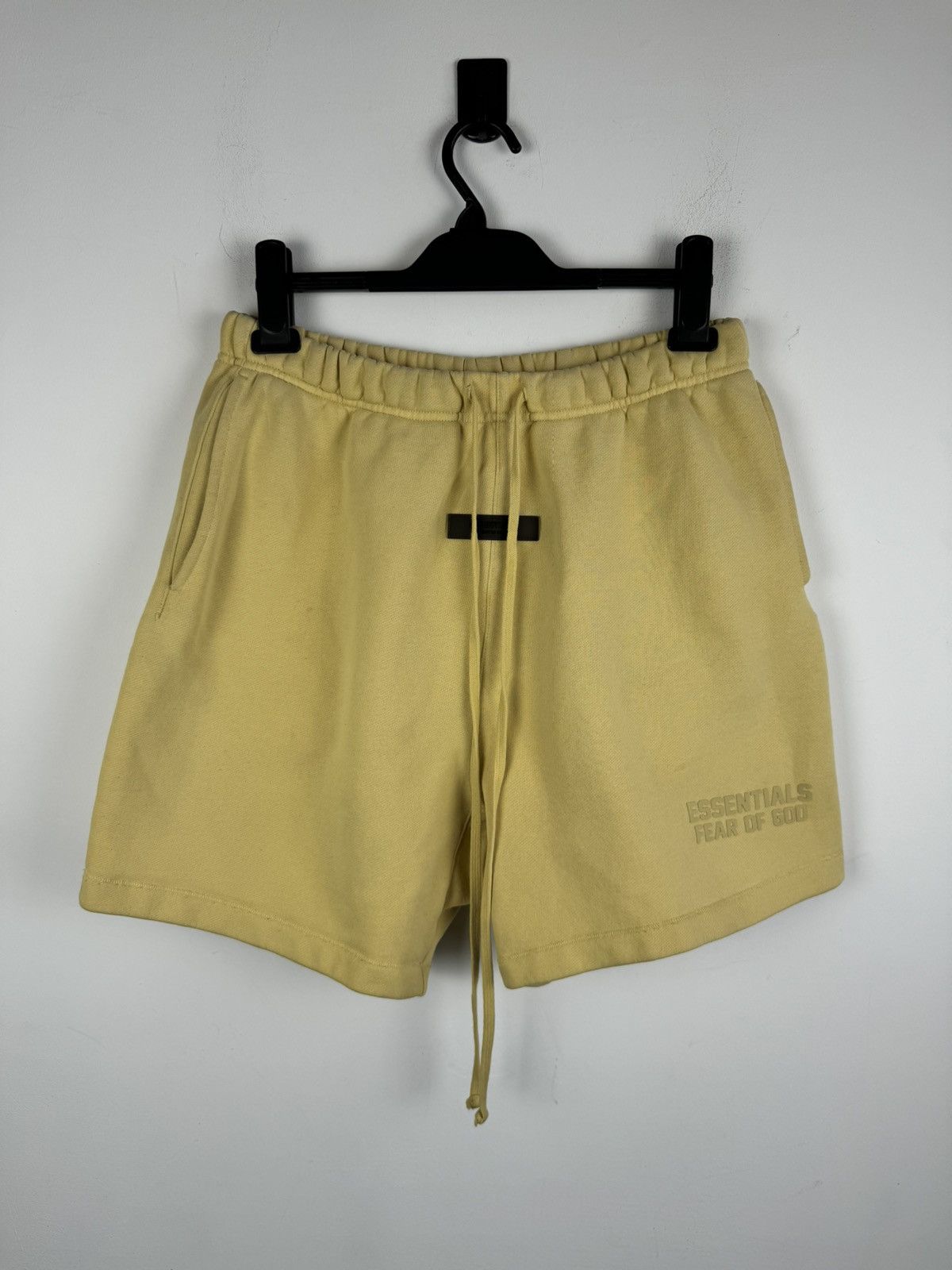 Fear of God Essentials Fear Of God Sweat Shorts Size US 30 / EU 46 - 1 Thumbnail
