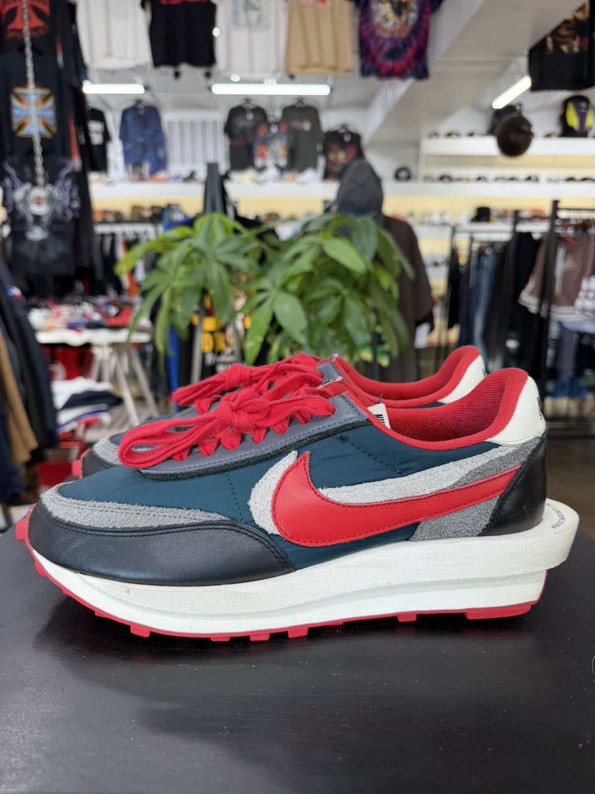 Nike Nike LD Sacai Undercover Waffle University Red Size 9.5 Size US 9.5 / EU 42-43 - 7 Thumbnail