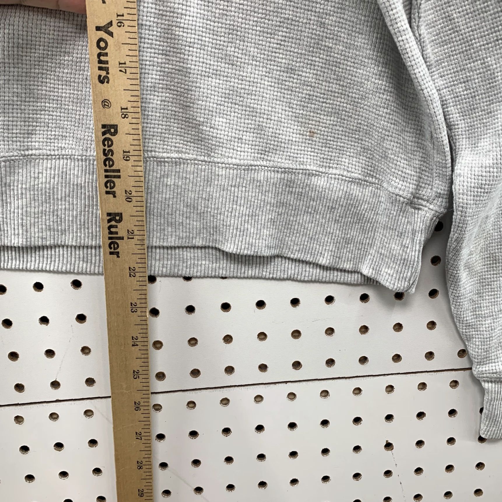 Brandy Melville Brandy Melville St. Croix Pullover Sweatshirt Women's One Size Thermal Gray Long Sleeve Size ONE SIZE - 6 Thumbnail