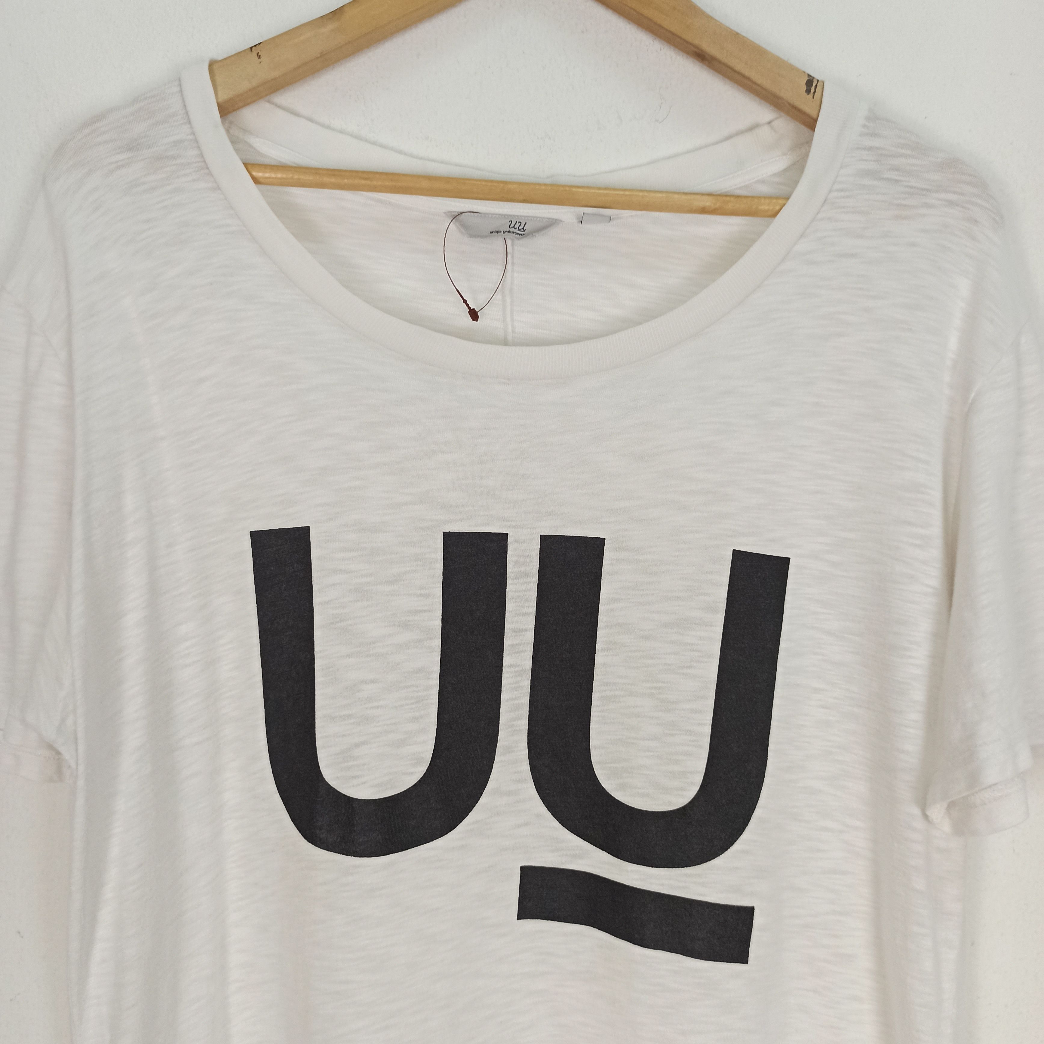 Undercover × Uniqlo Rare Undercover X Uniqlo Tshirt Size US M / EU 48-50 / 2 - 2 Thumbnail