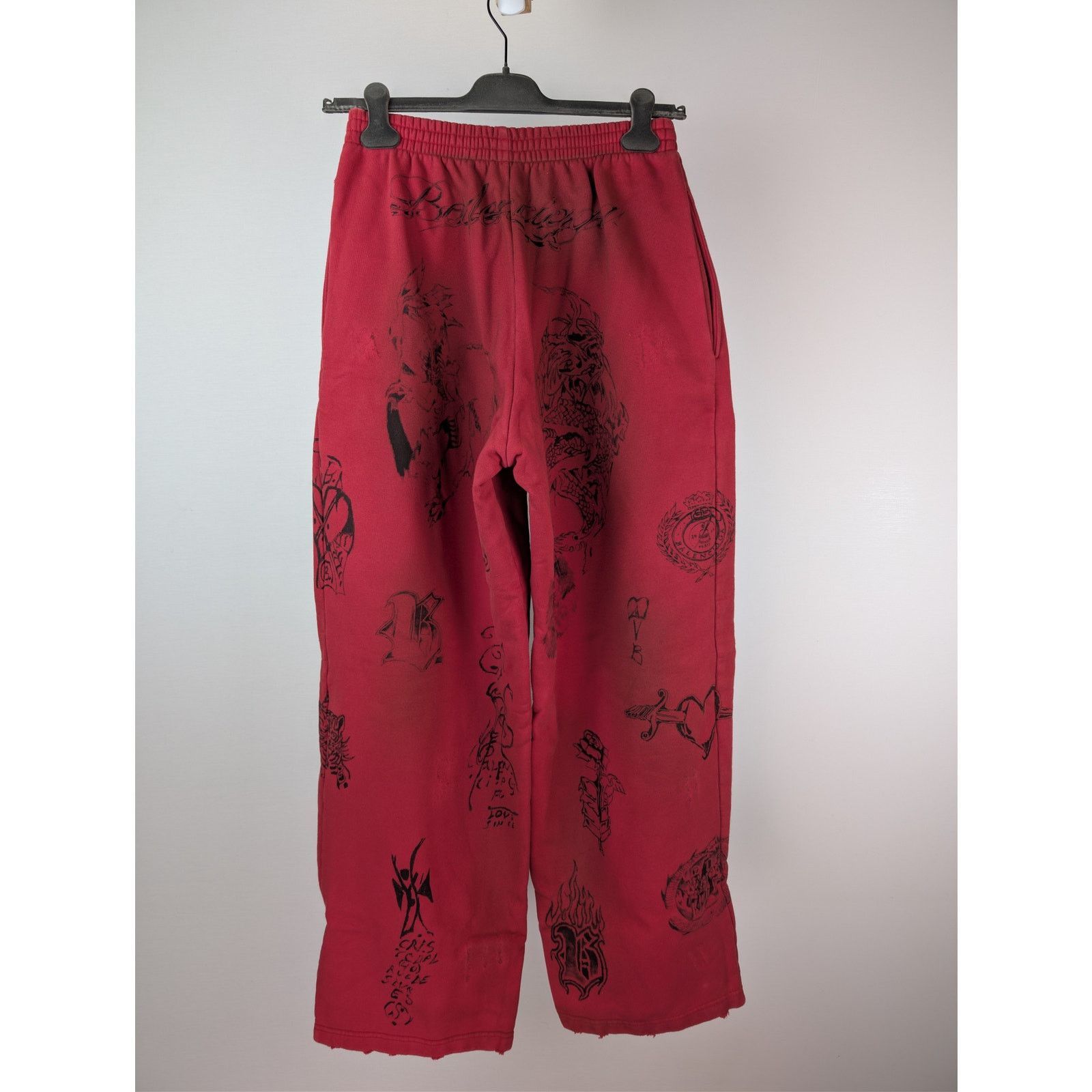 Balenciaga o1rshd1 Baggy Sweatpants & Joggers in Red/Black Size US 32 / EU 48 - 12 Thumbnail