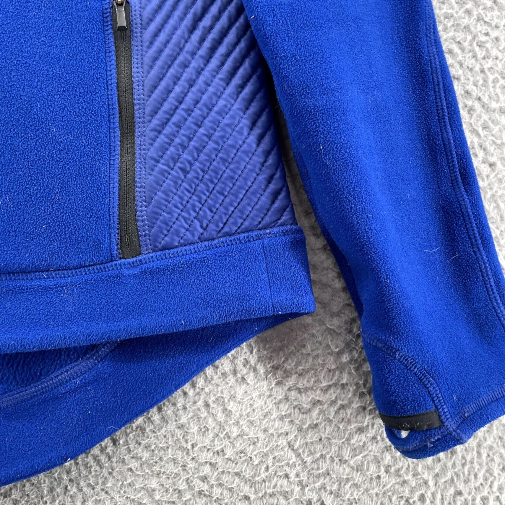 Athleta Athleta Jacket Womens Med Blue Running Fleece Gorpcore Futuristic Athleisure Gym Shirt Women Medium Blue Gorpcore Futuristic Athletic Jacket Size M / US 6-8 / IT 42-44 - 2 Thumbnail