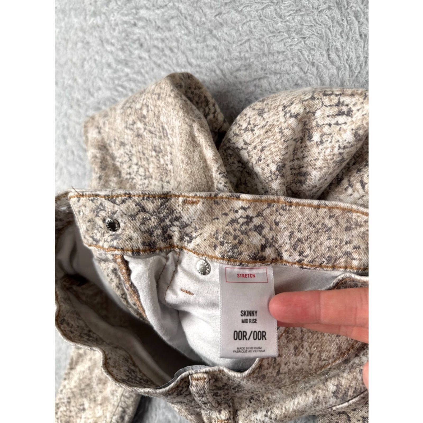 Express Express Jeans Womens 00 Beige Denim Snake Pattern Skinny Mid Rise Cotton 24x27 Jeans Size 24" / US 00 / IT 34 - 7 Thumbnail