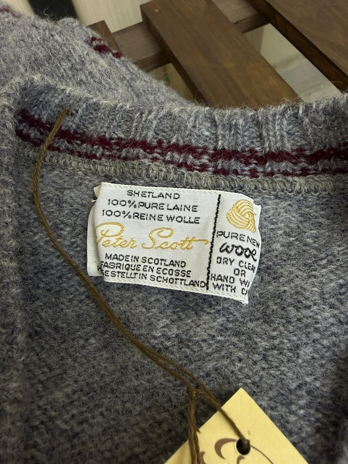 Other Vintage Peter Scott wool gray V sweater size S (37/97) Size US S / EU 44-46 / 1 - 10 Thumbnail