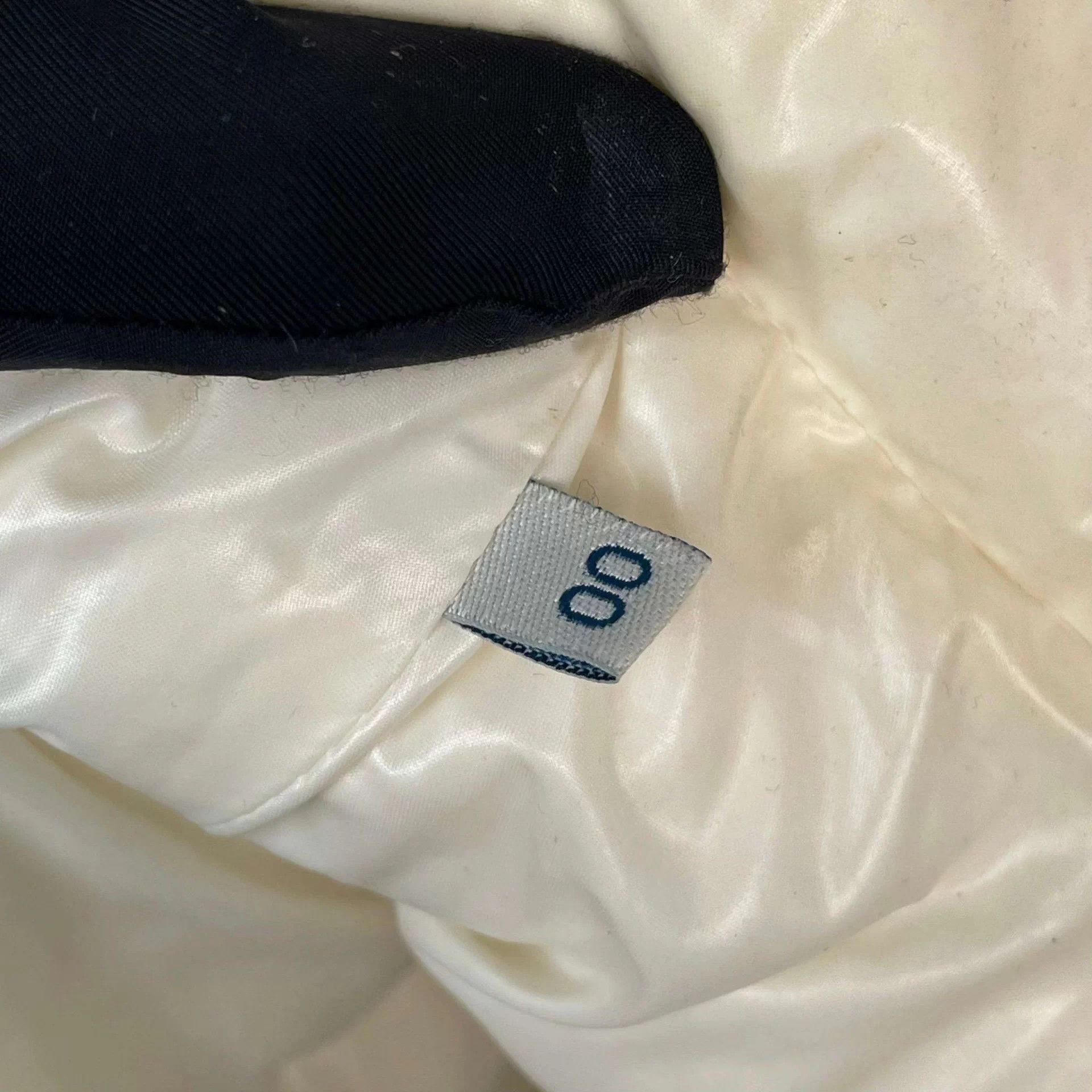 Moncler Moncler men down vest size 00 white Size US XXS / EU 40 - 7 Thumbnail