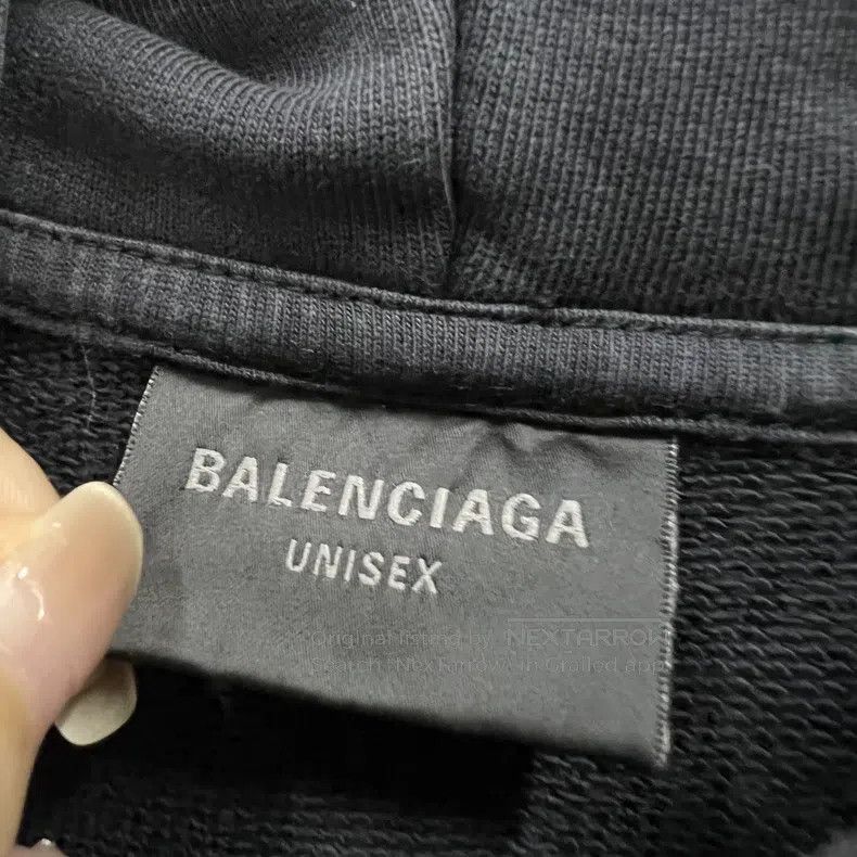 Balenciaga Balenciaga Side Embroidered Logo Hoodie Size US M / EU 48-50 / 2 - 4 Thumbnail