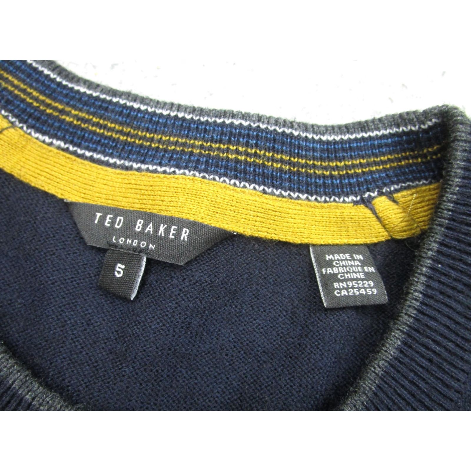 Ted Baker Ted Baker Sweater Mens XL Navy Crewneck Pockets Shoulder Patches Knit Solid Long Sleeve Vintage No Size US XL / EU 56 / 4 - 6 Thumbnail