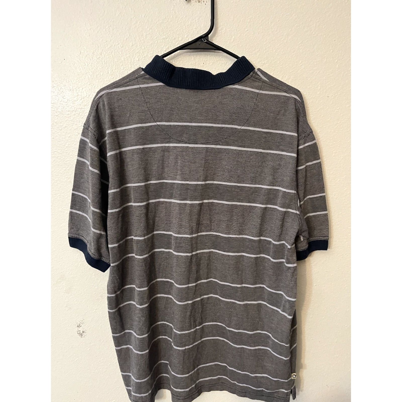 Vintage VINTAGE Penguin Sport Polo Shirt Men's Size Large Gray Striped Design Golf Size US L / EU 52-54 / 3 - 2 Thumbnail