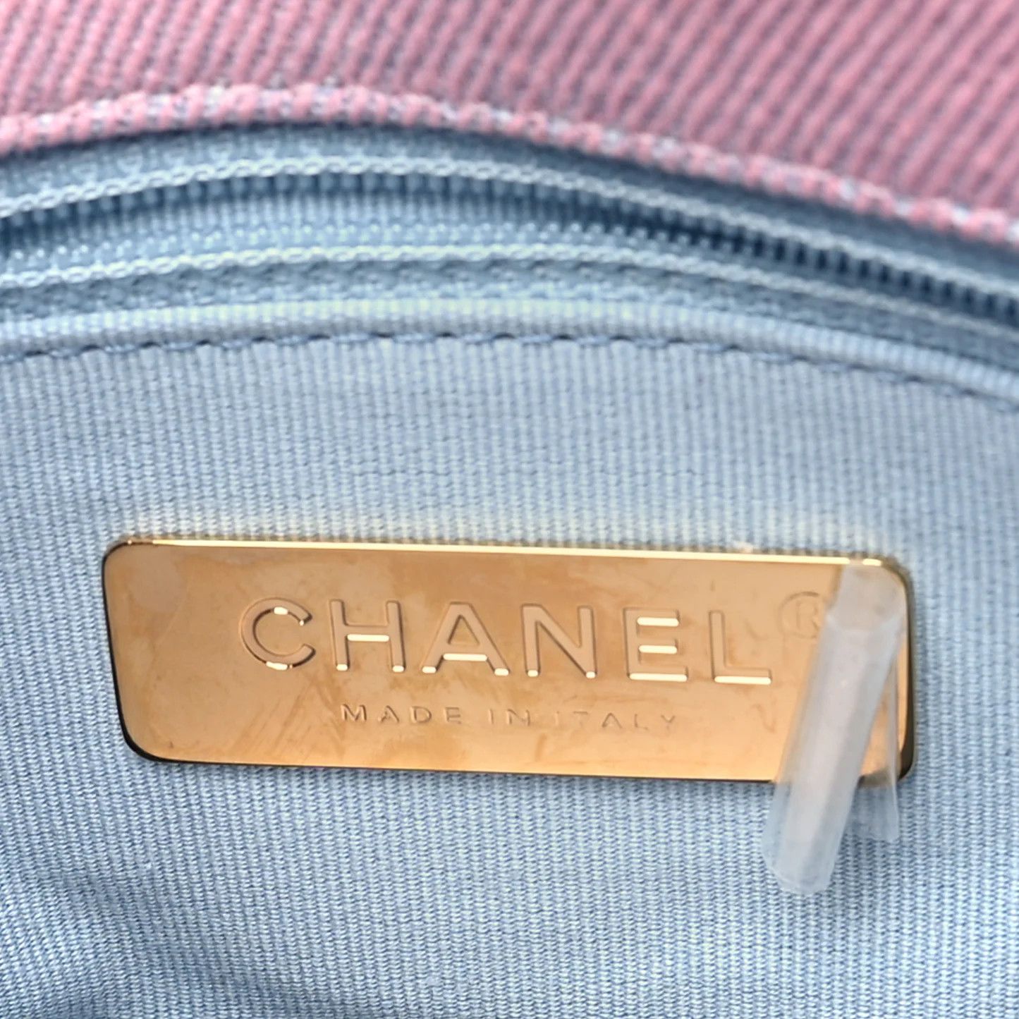 Chanel os11x0126 Size: OS / Denim Quilted Medium Flap Bag Blue/Pink Size ONE SIZE - 5 Thumbnail