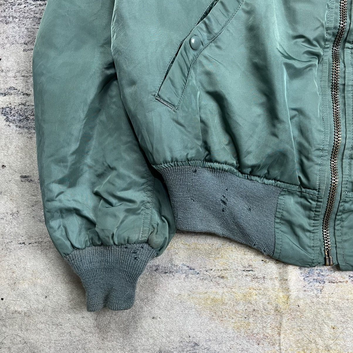 Alpha Industries Vintage 90s Alpha industries Ma-1 bomber jacket Size US L / EU 52-54 / 3 - 7 Thumbnail