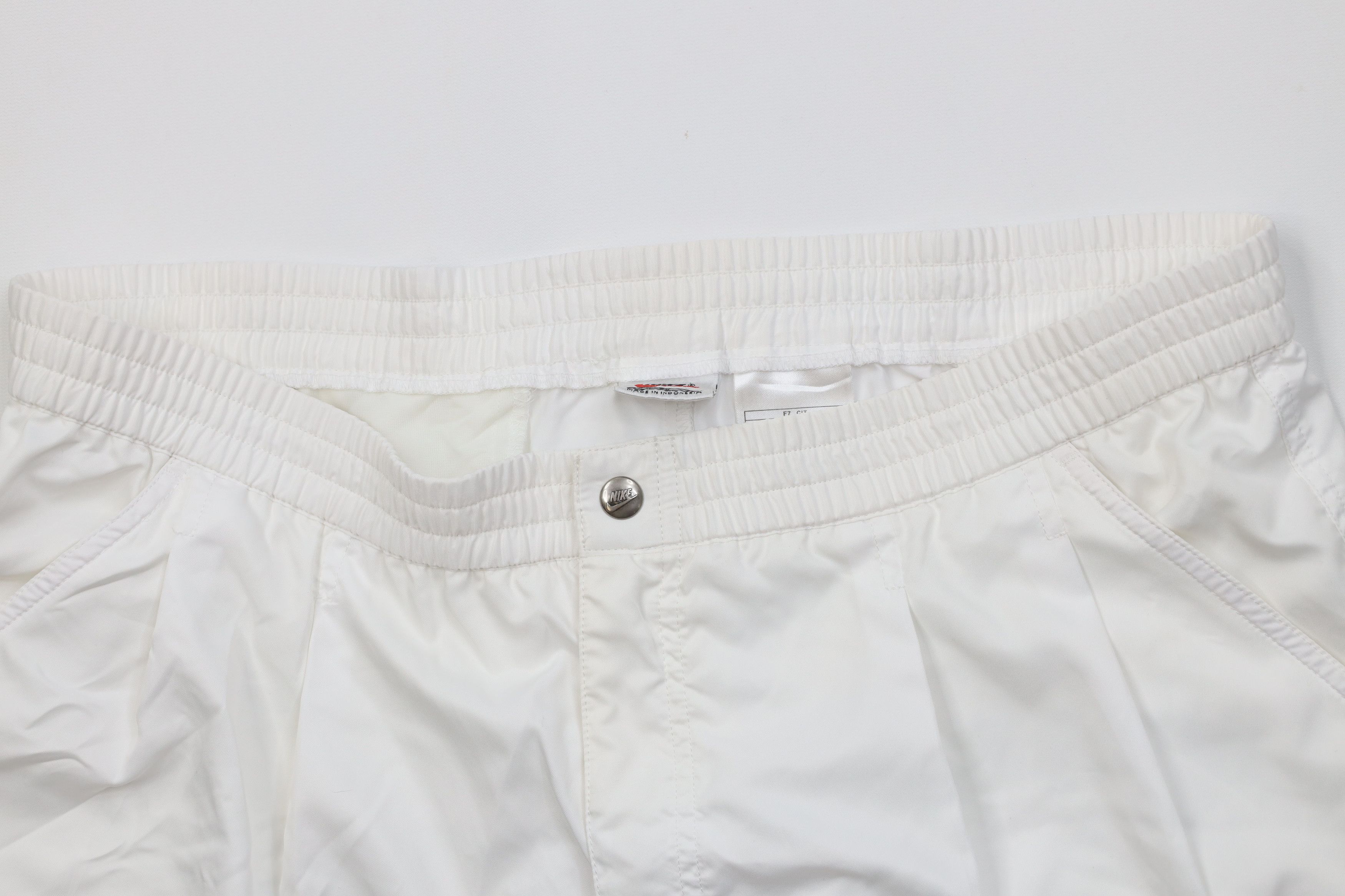 Nike Vintage 90s Nike Challenge Court Above Knee Tennis Shorts Size US 36 / EU 52 - 2 Thumbnail