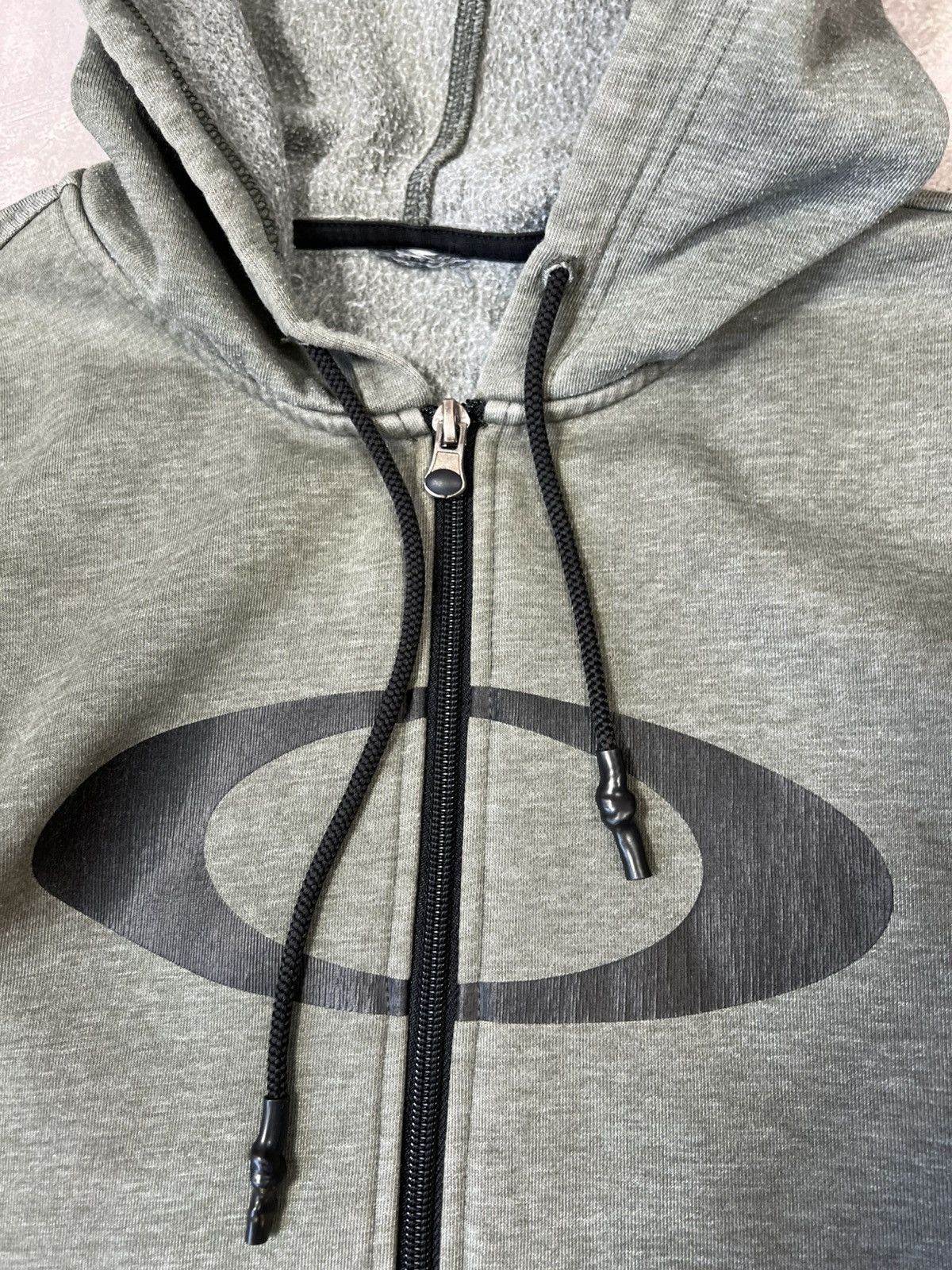 Vintage Vintage Oakley Y2k Zip Hoodie Size US M / EU 48-50 / 2 - 5 Thumbnail