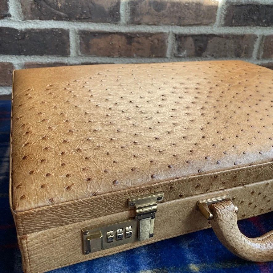 Other 1980s LUXURY OSTRICH SKIN HARDSIDE MACBOOK BRIEFCASE R$3248 Size ONE SIZE - 1 Thumbnail