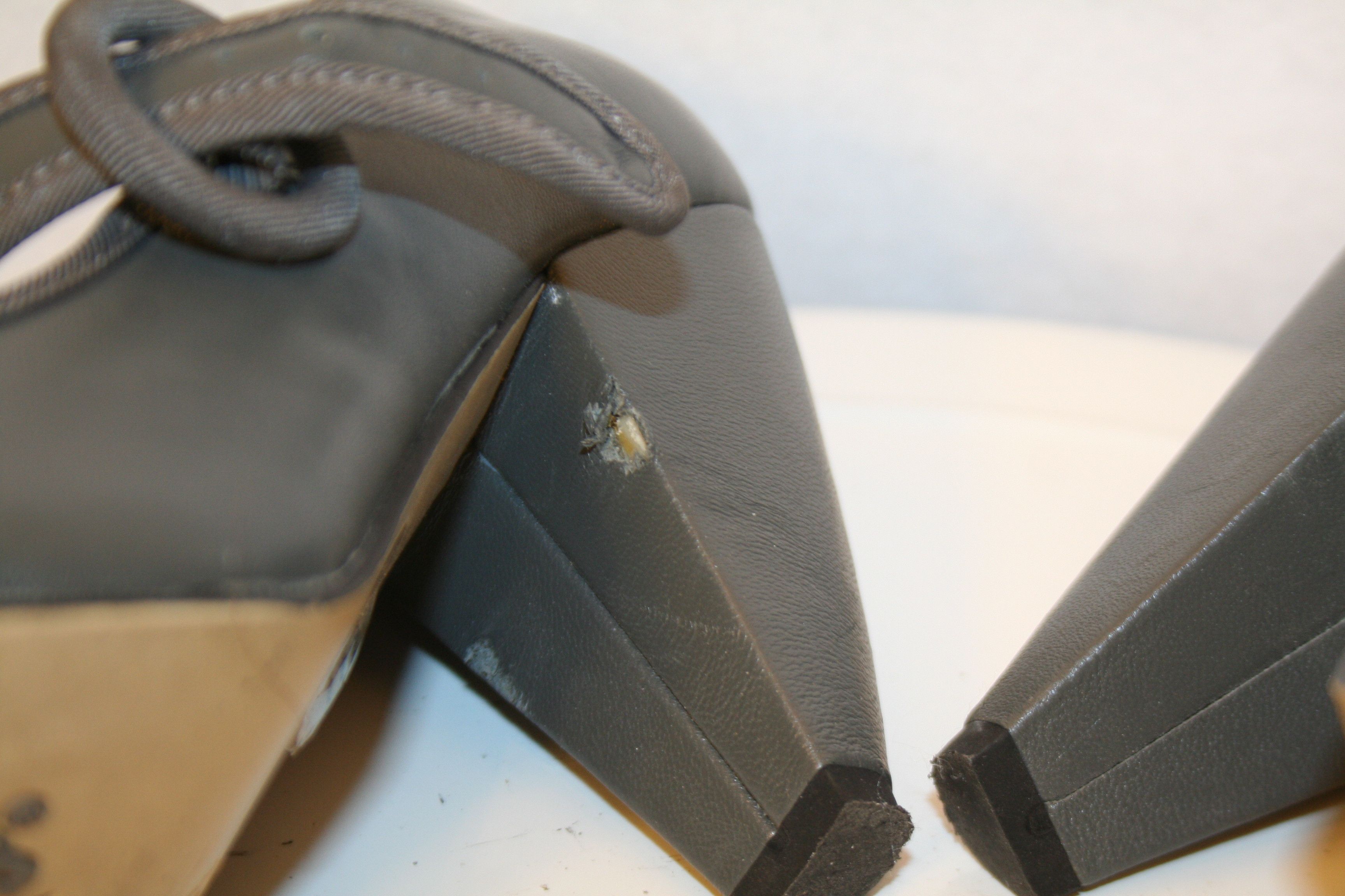 Seychelles Seychelles Grey Leather Don't Waste My Time Round Toe Pumps Size US 7.5 / IT 37.5 - 5 Thumbnail