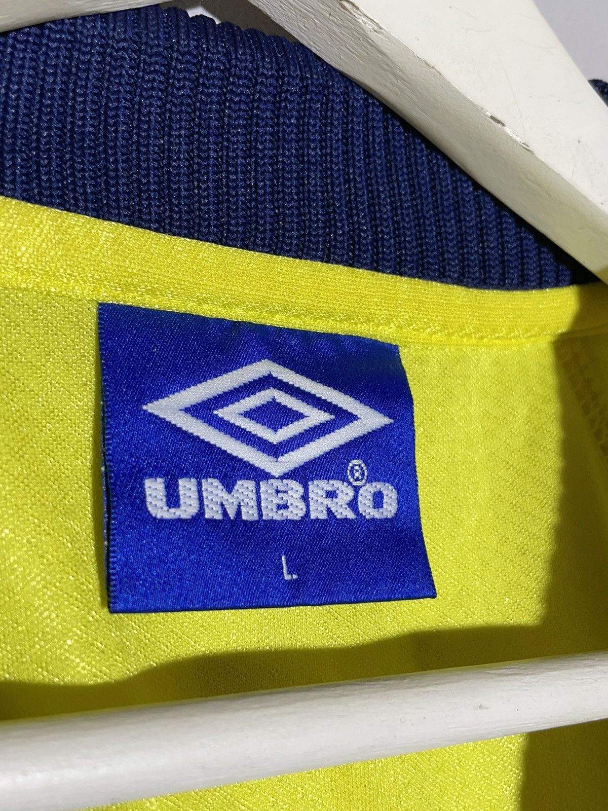 Umbro × Vintage Everton Umbro 1998/99 Vintage Third Y2k Football Shirt Size US L / EU 52-54 / 3 - 10 Thumbnail