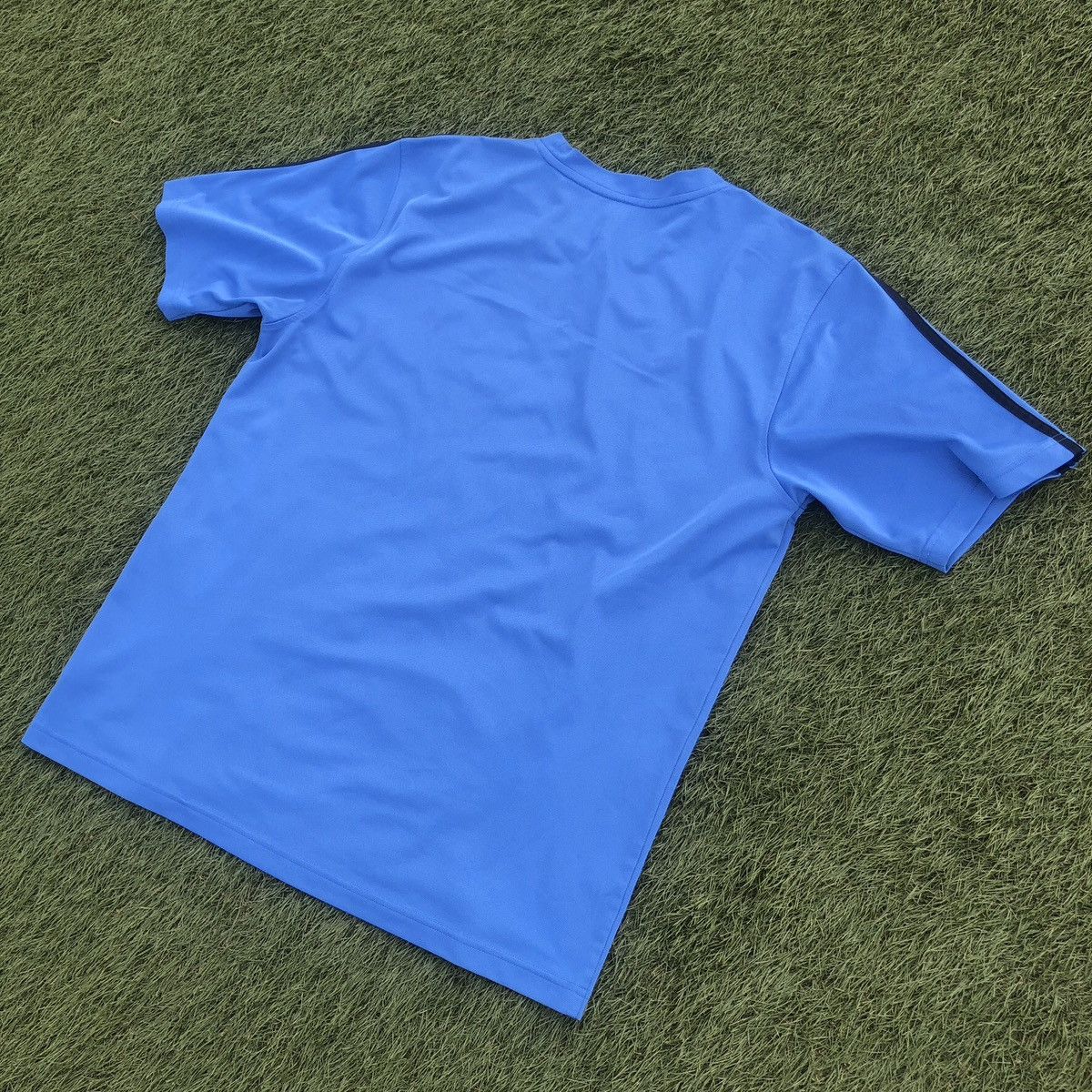 Adidas Adidas tee shirt Size US XL / EU 56 / 4 - 5 Thumbnail