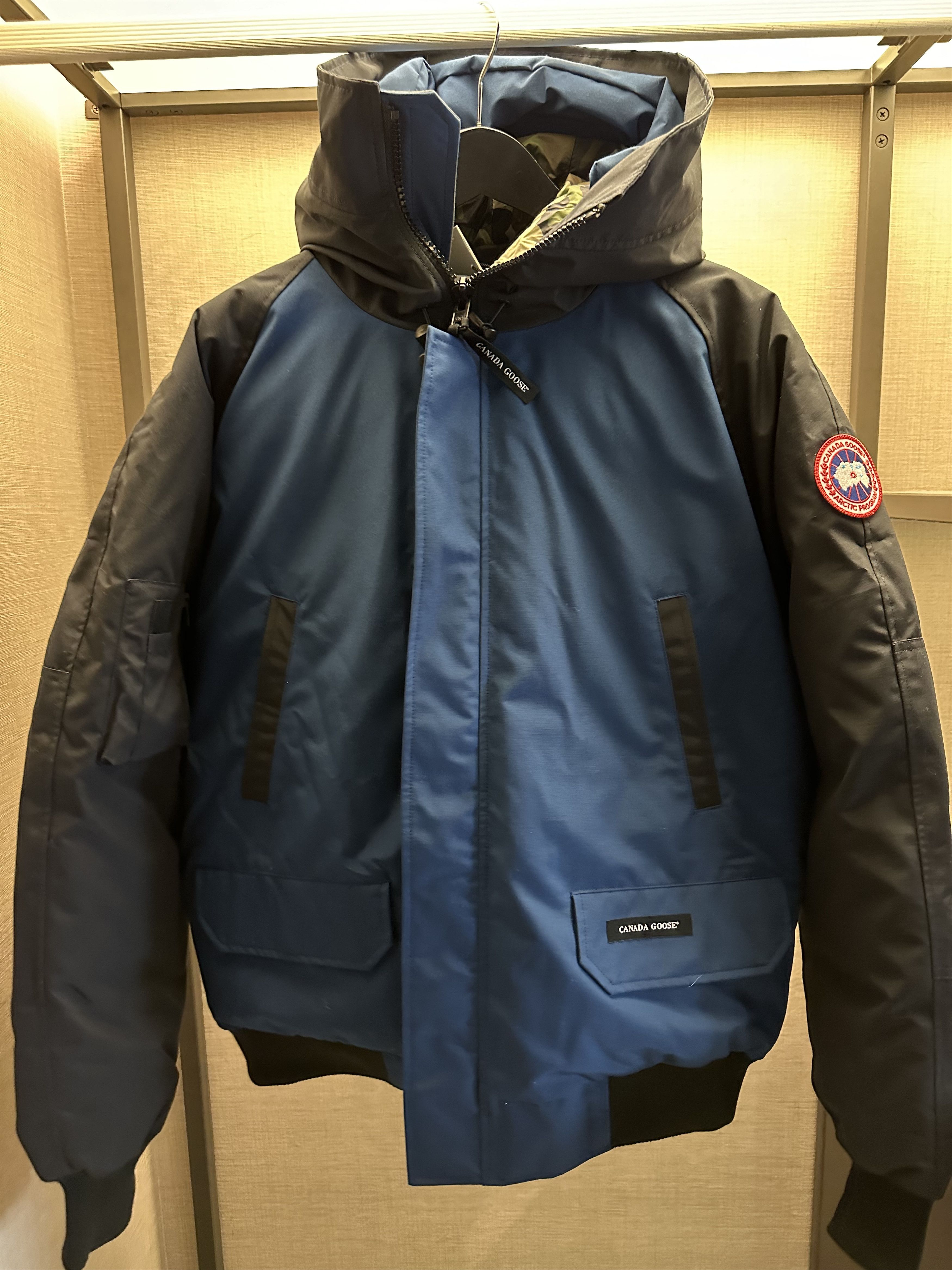 image of Bogo Canada Goose Chilliwack Bomber in Black/Blue, Men's (Size XL)