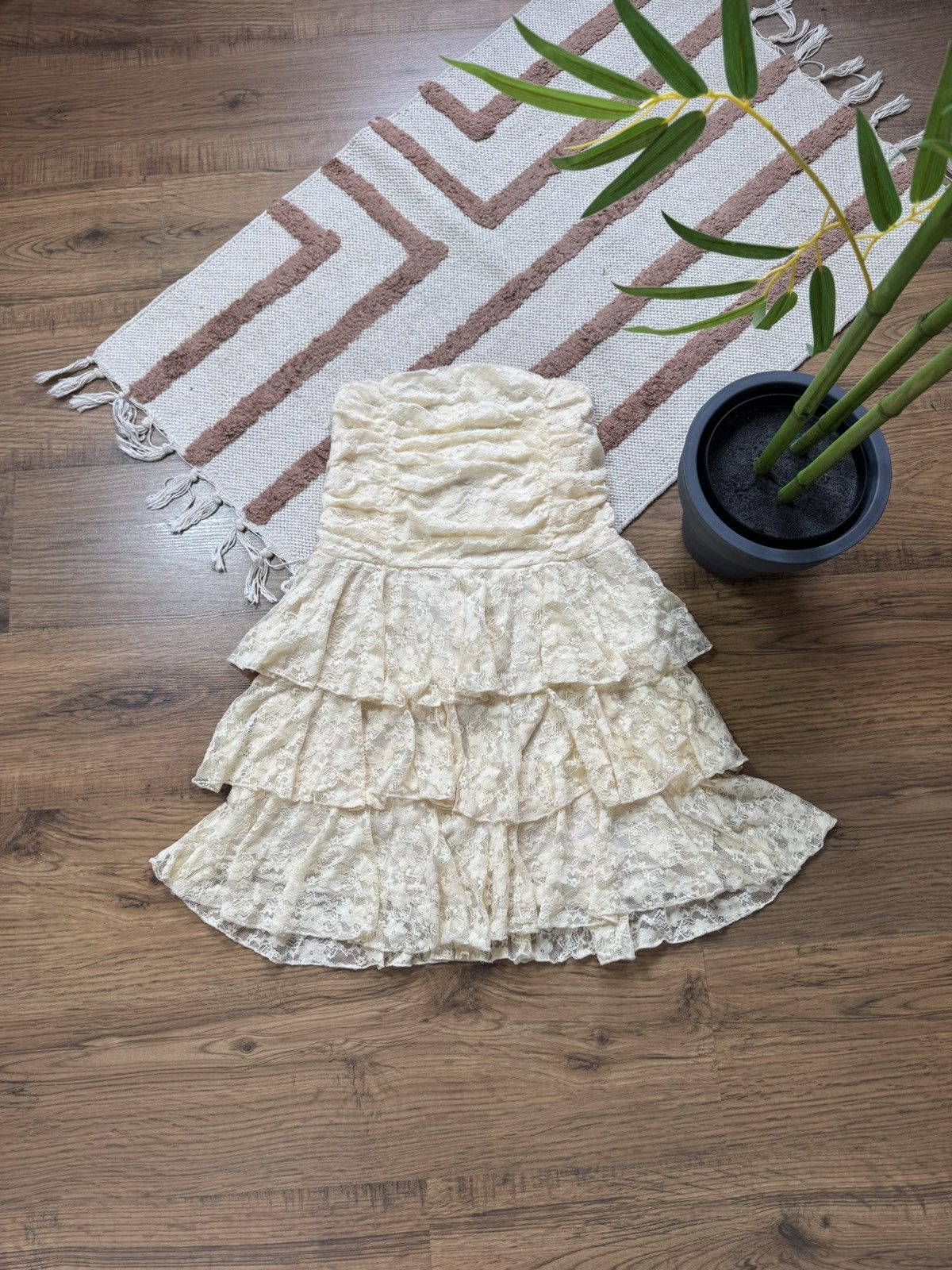Vintage JEAN PAUL GAULTIER STYLE LACE RUCHES MESH GUIPURE DRESS Size S / US 4 / IT 40 - 1 Thumbnail