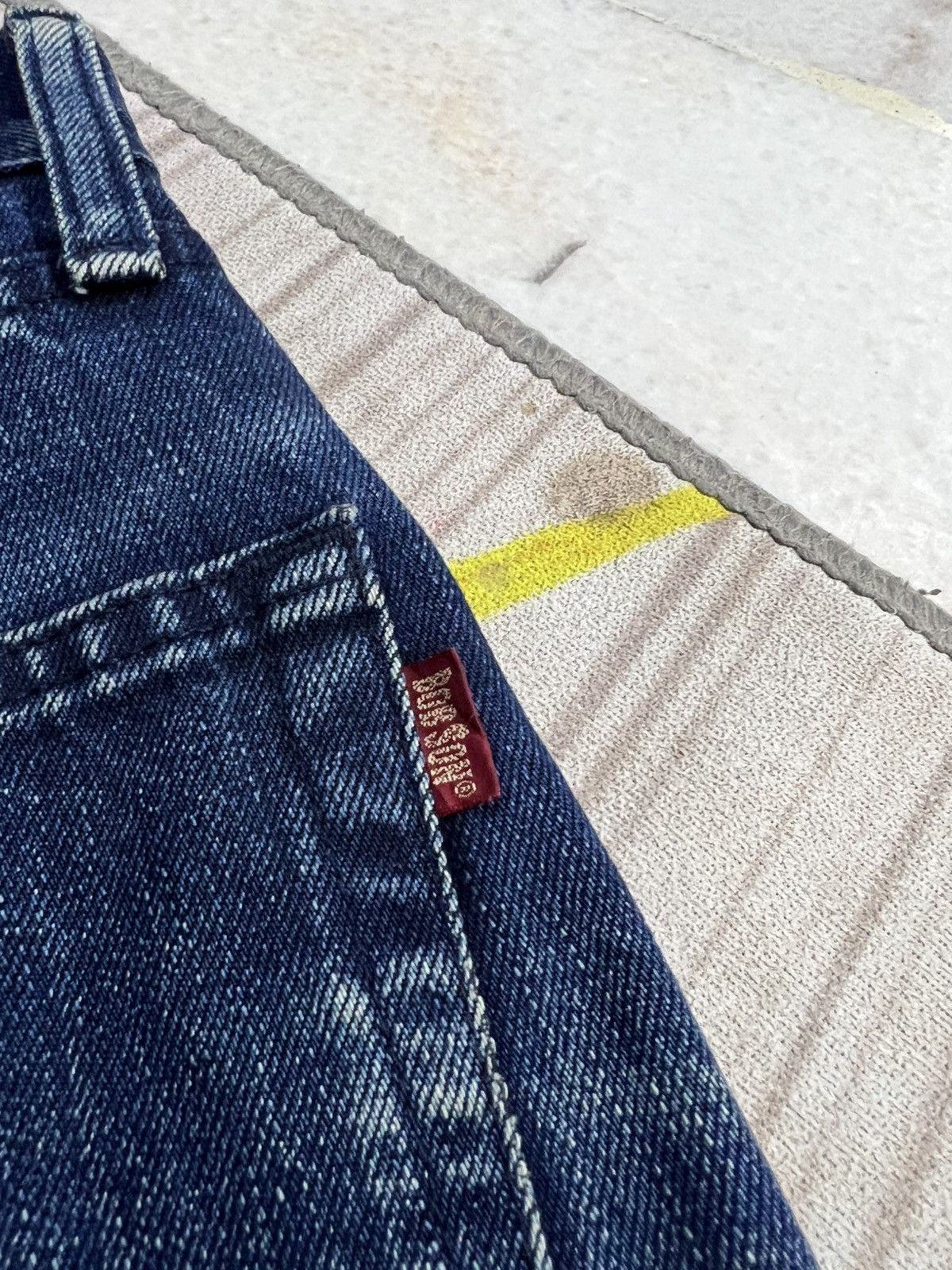 If Six Was Nine × Le Grande Bleu (L.G.B.) 💥BAGGY💥VINTAGE 90’s STYLE BOBSON DISTRESS JEANS Size US 29 - 14 Thumbnail