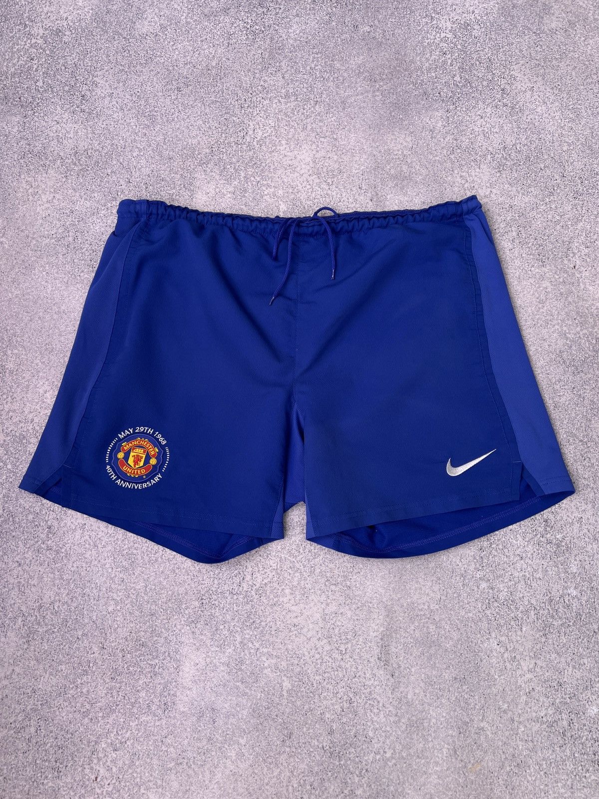 Nike × Vintage Vintage Manchester United Shorts Mens Blue Football Nike Size US 33 - 3 Thumbnail