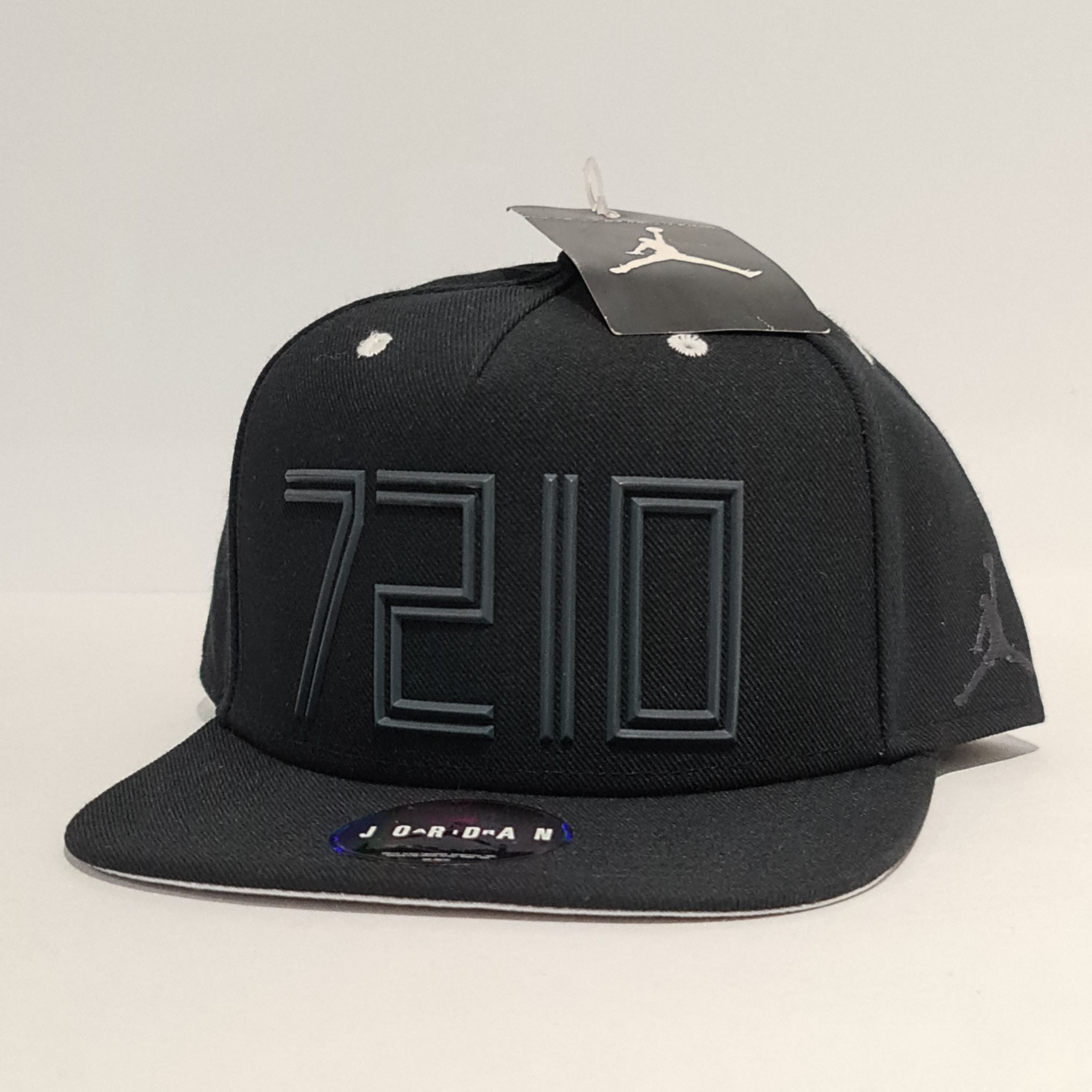 Jordan Brand Jordan Cap Snapback 'Jordan XI 72-10 Bulls Record' Black Size ONE SIZE - 1 Thumbnail