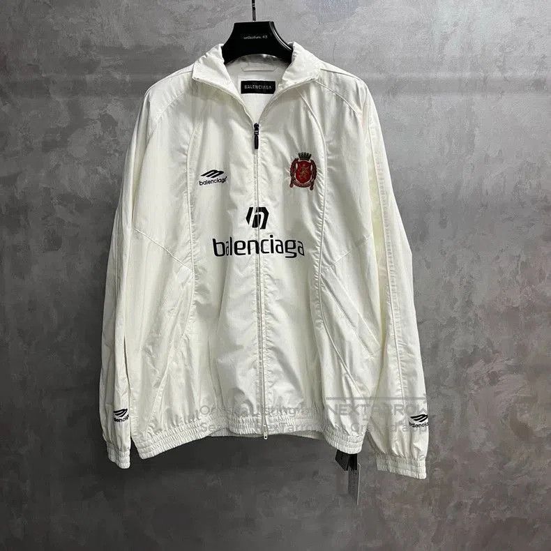 Balenciaga Balenciaga White Logo Zip Collar Jacket. Size US M / EU 48-50 / 2 - 1 Thumbnail