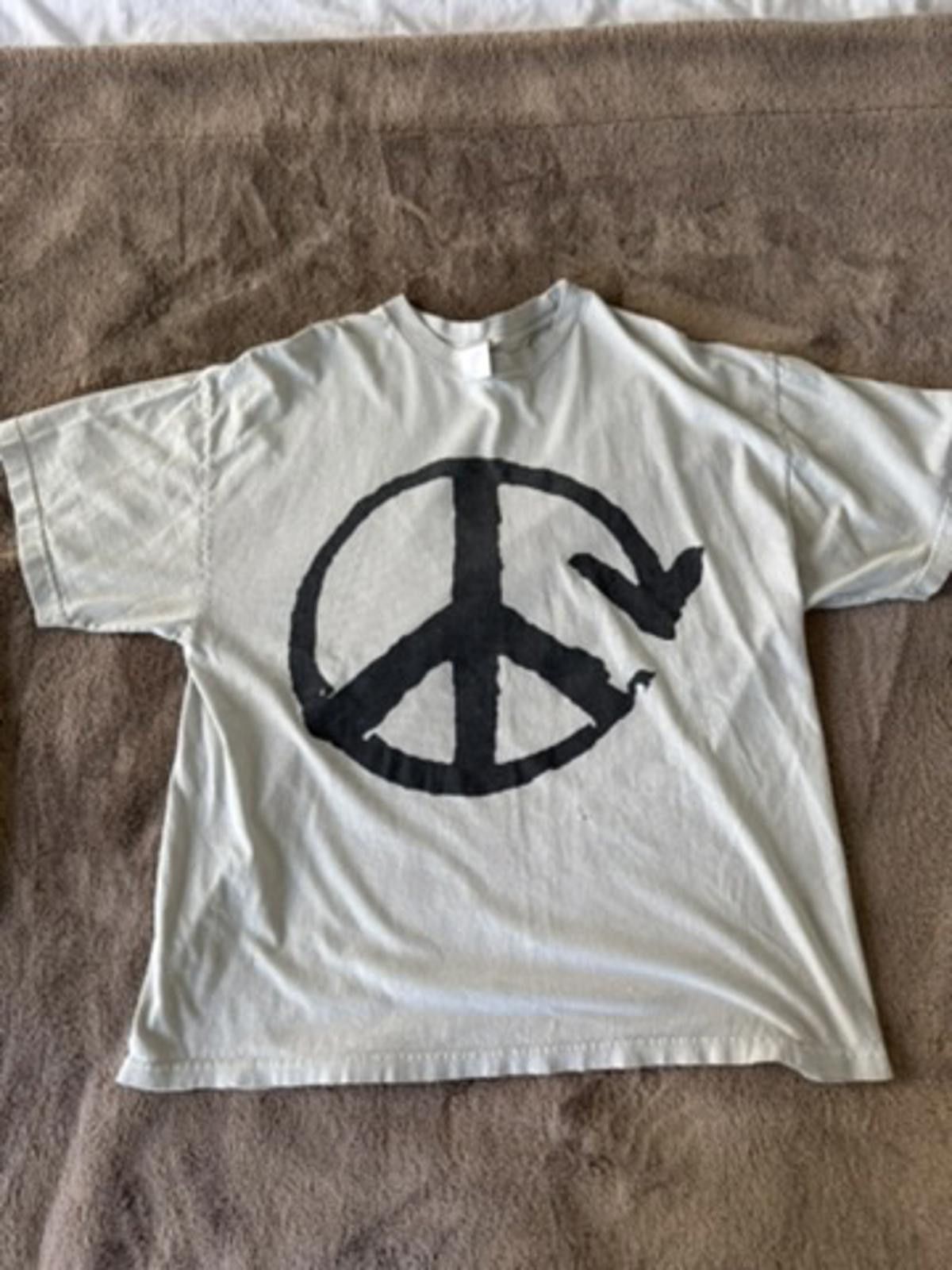 basketcase gallery Basketcase Gallery Vintage Peace Sign Graphic T-Shirt Size US XL / EU 56 / 4 - 1 Thumbnail