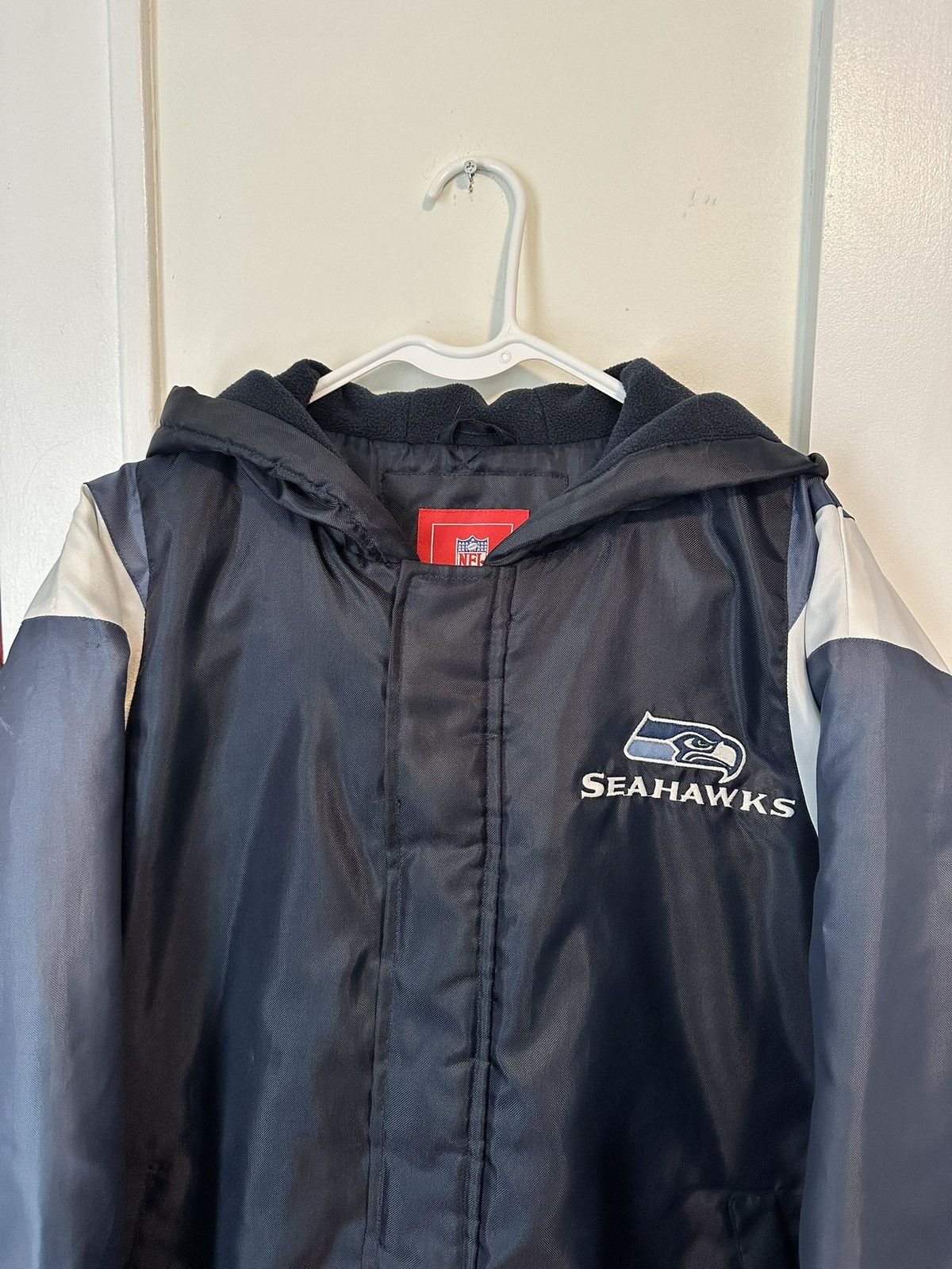 NFL Seattle Seahawks Full-Zip Heavy Windbreaker Jacket Size US L / EU 52-54 / 3 - 2 Thumbnail