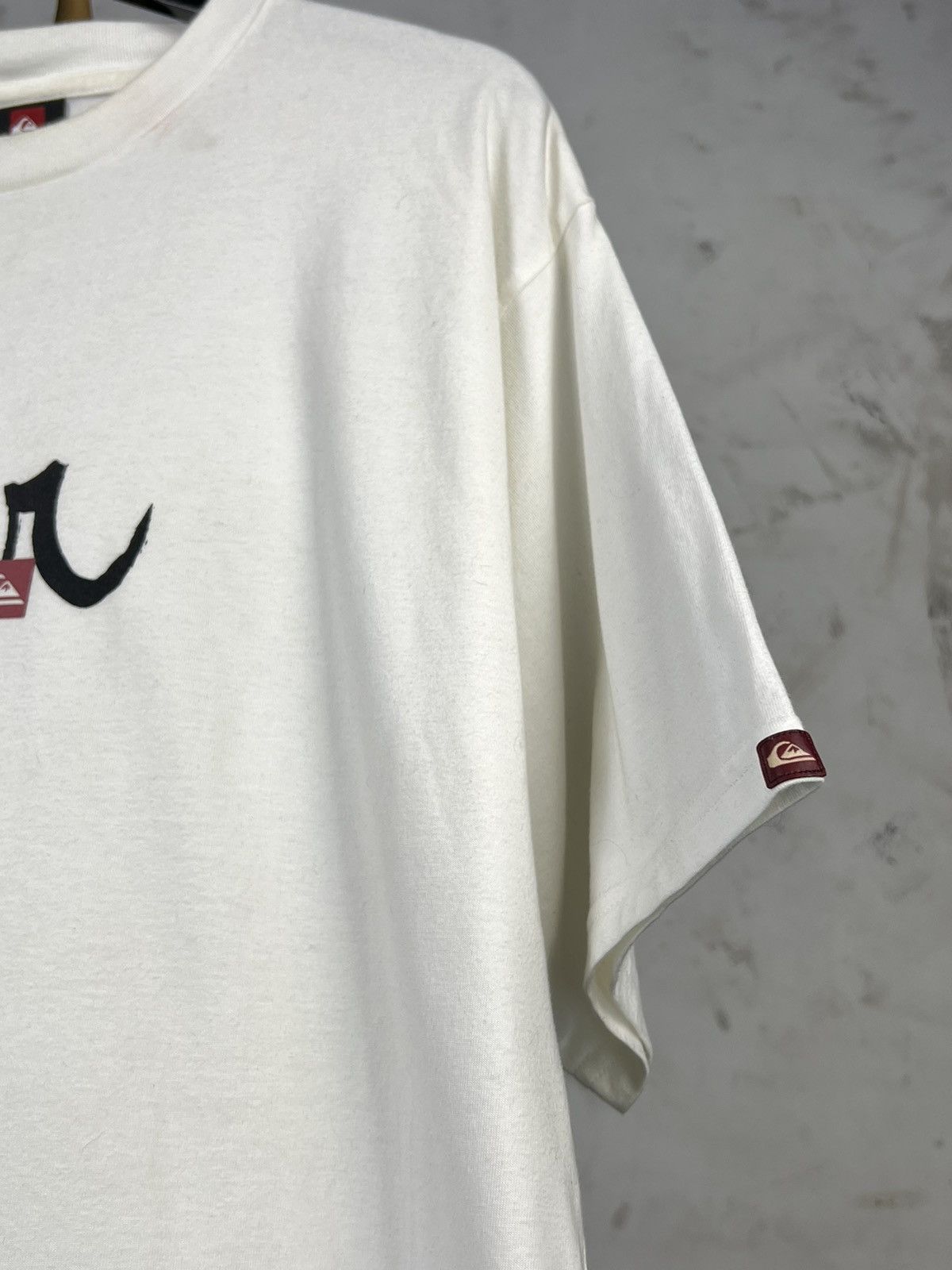 Quiksilver Vintage Quiksilver Graphic Logo T-Shirt Surf Tee Size L Size US L / EU 52-54 / 3 - 2 Thumbnail