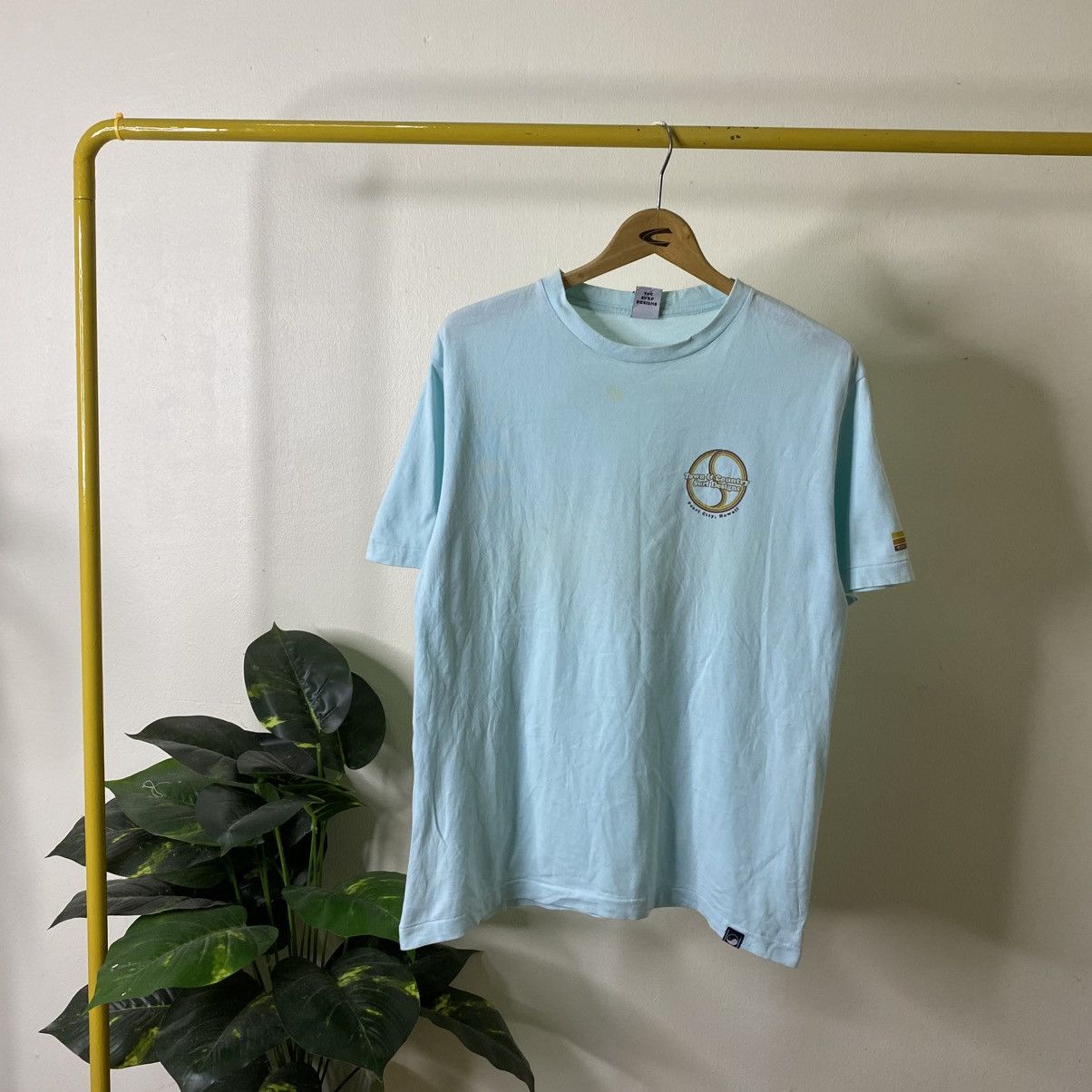 Vintage Y2K Town & Country Surf Design T Shirt Surfing Style Size US M / EU 48-50 / 2 - 7 Thumbnail