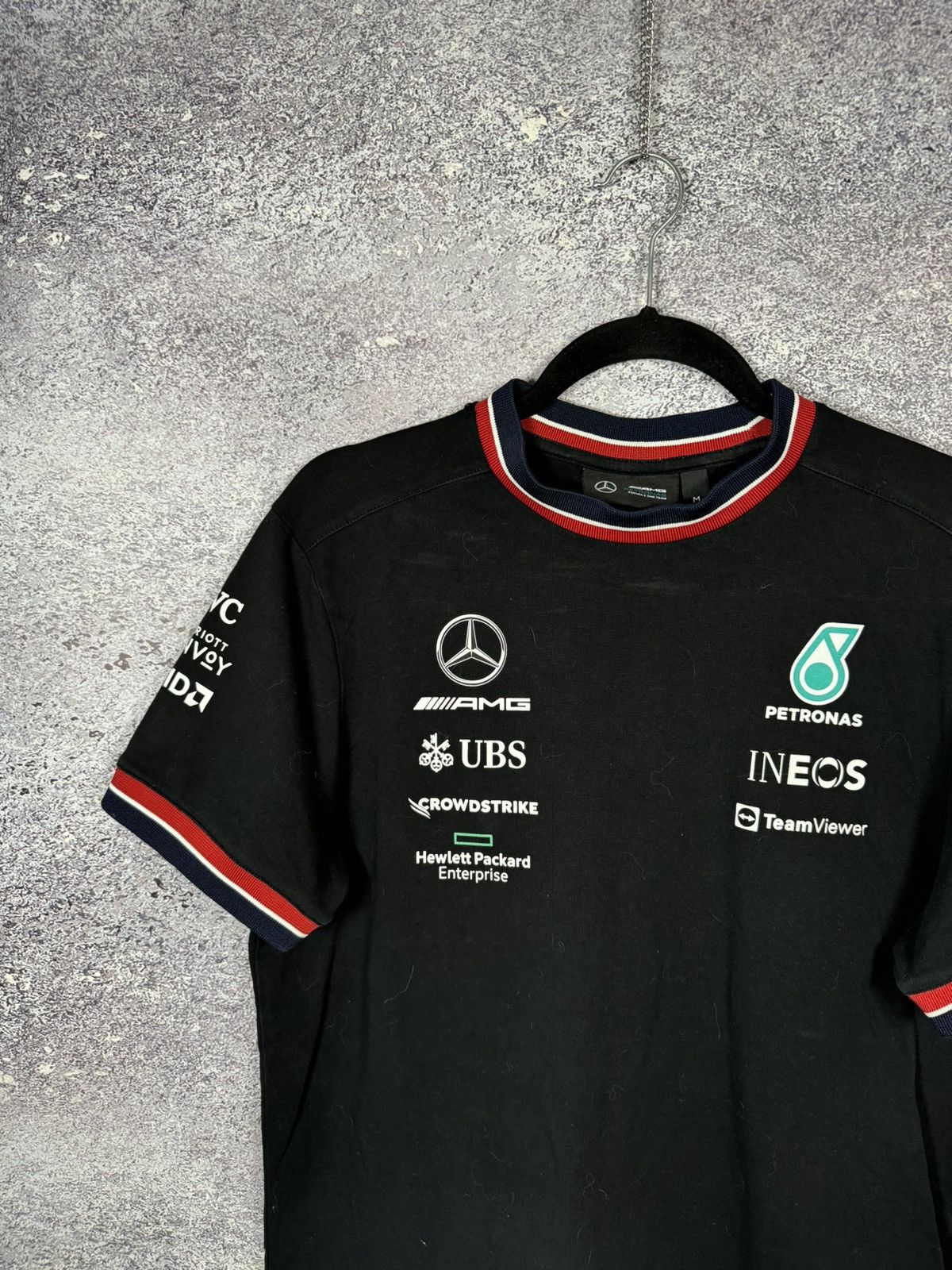Mercedes-Benz Mercedes-Benz AMG F1 Petronas Team 2022 Formula 1 Jersey Size US M / EU 48-50 / 2 - 3 Thumbnail