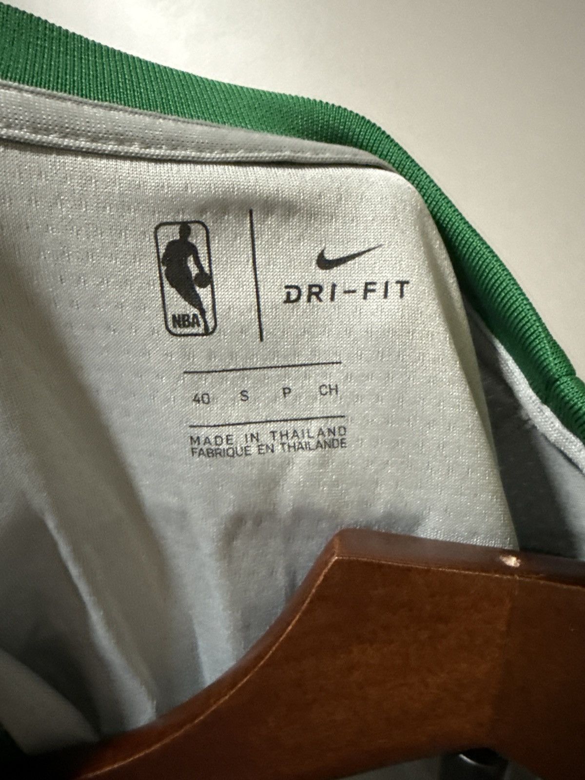Nike Kyrie Irving Boston Celtics Jersey Size US S / EU 44-46 / 1 - 7 Thumbnail