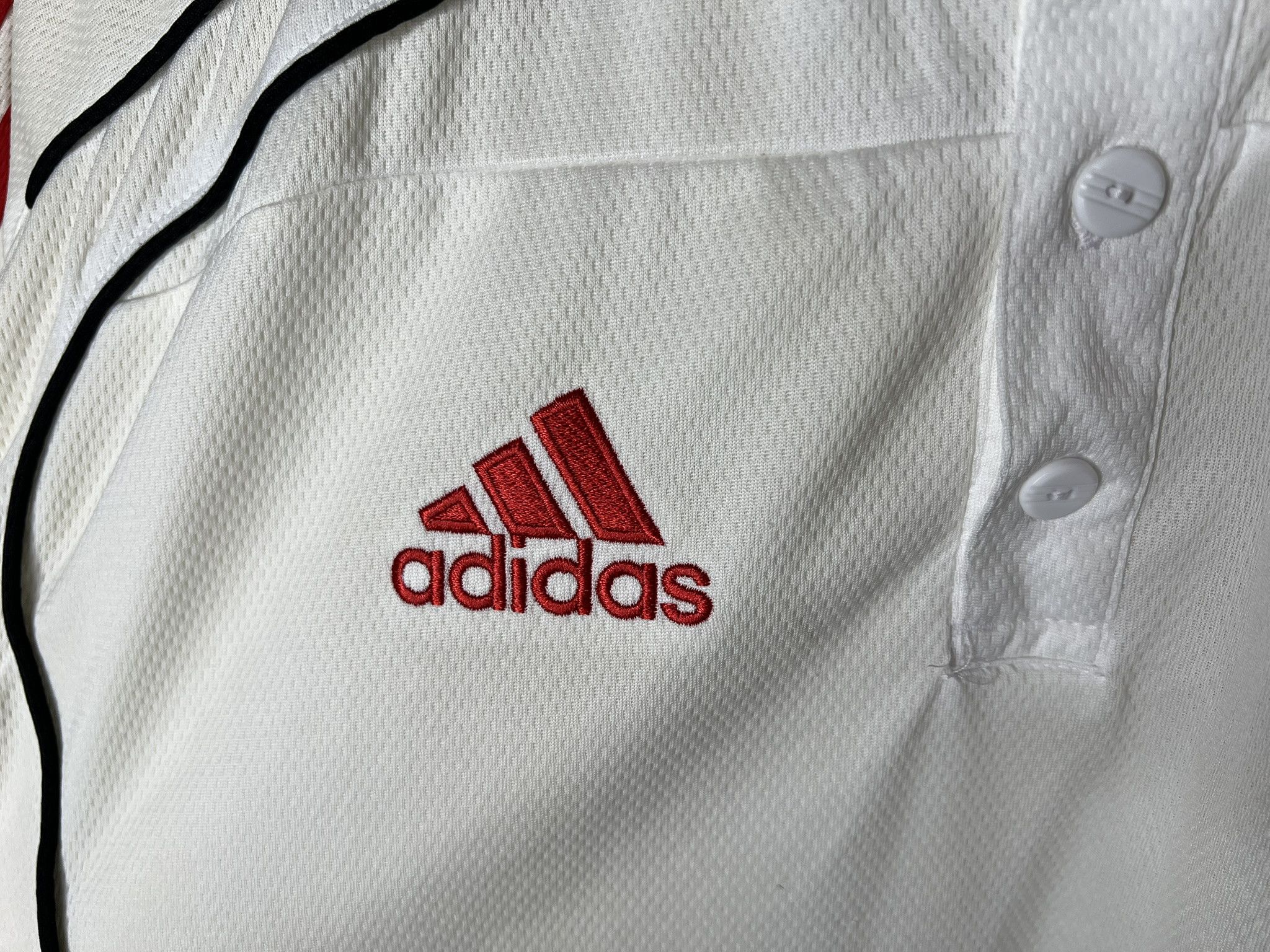 Adidas LIVERPOOL 2010 2011 TRAINING FOOTBALL SHIRT SOCCER JERSEY Size US L / EU 52-54 / 3 - 3 Thumbnail
