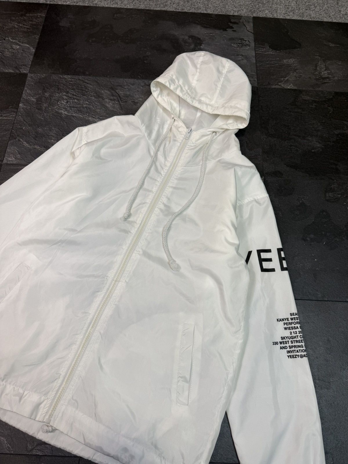 Vintage Yeezus Tour 3 Logo Jacket Kanye West Streetwear USA S Rap Size US S / EU 44-46 / 1 - 7 Thumbnail