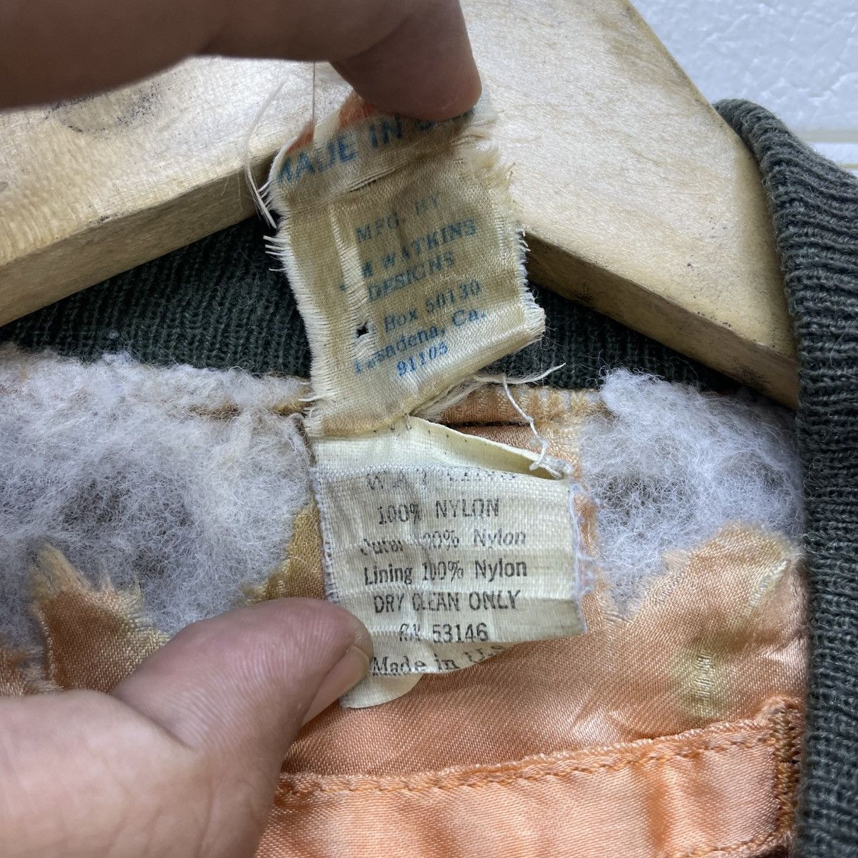 Buzz Rickson's 💥Vintage Distressed Bomber Ma 1 Mfg By JM Watkins Design Size US M / EU 48-50 / 2 - 15 Thumbnail