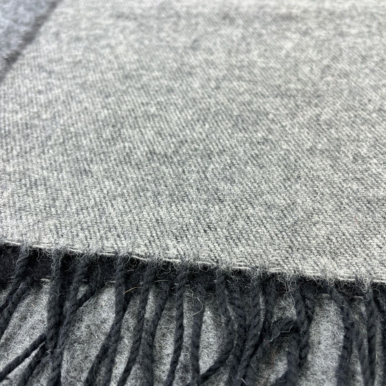 Emporio Armani Emporio Armani Wool Scarf / Muffler / Neckwear T405 Size ONE SIZE - 7 Thumbnail
