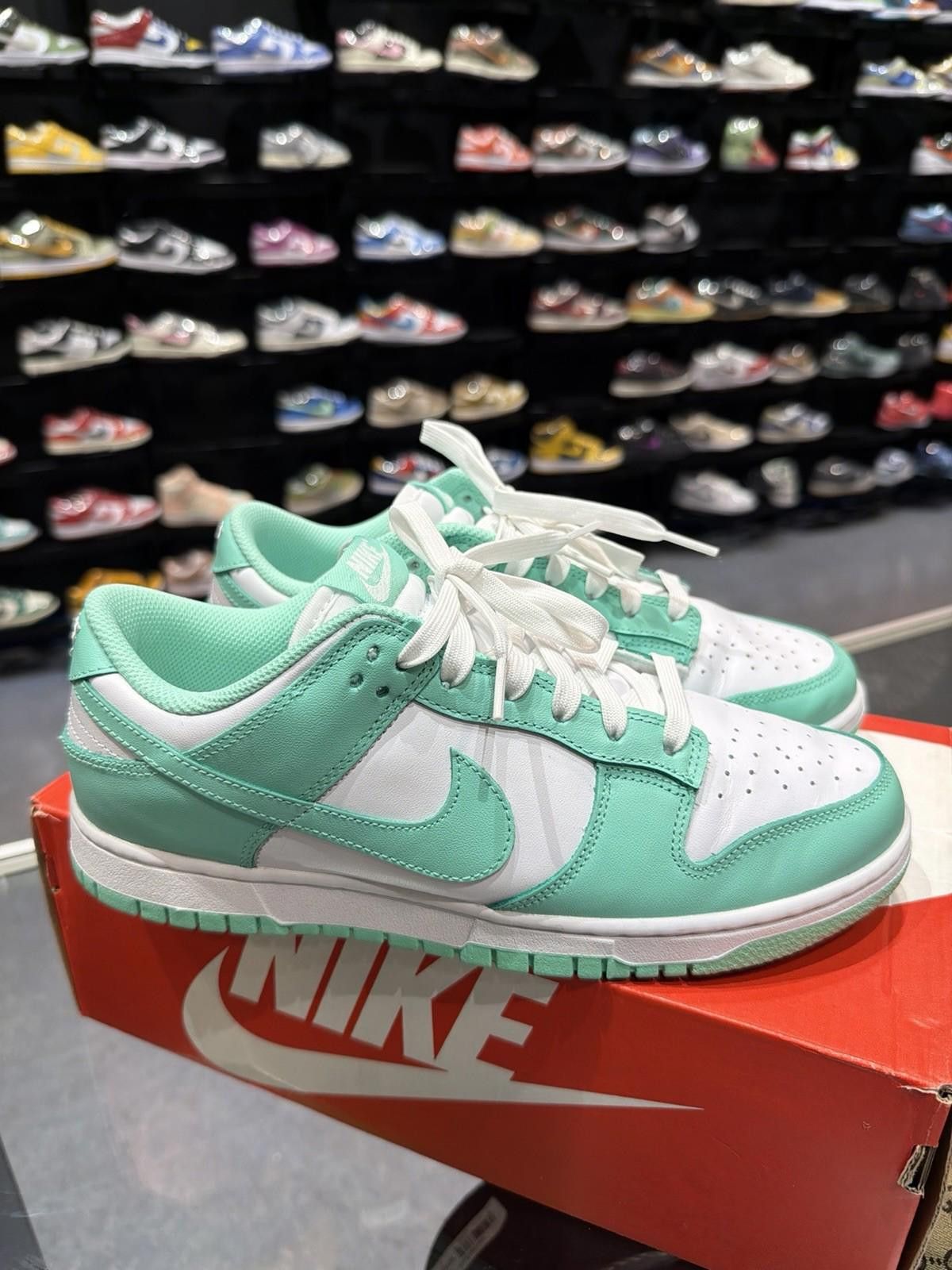 Nike Nike Dunk Low Green Glow Size 10 Women’s/Mens 8.5 Authentic Size US 10 / IT 40 - 12 Thumbnail