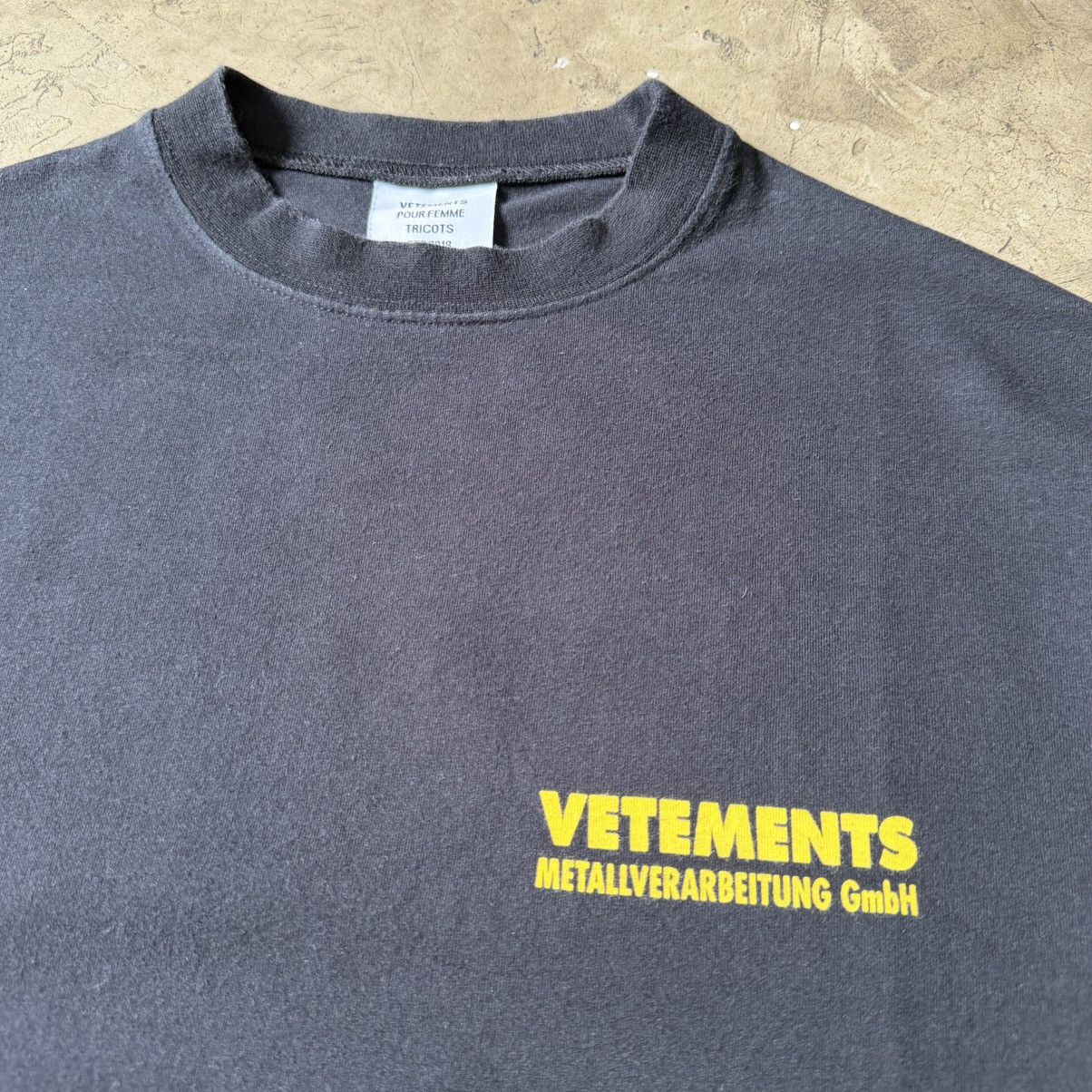 Vetements Vetements - Metallverarbeitung GmBH Tee Size US XS / EU 42 / 0 - 4 Thumbnail