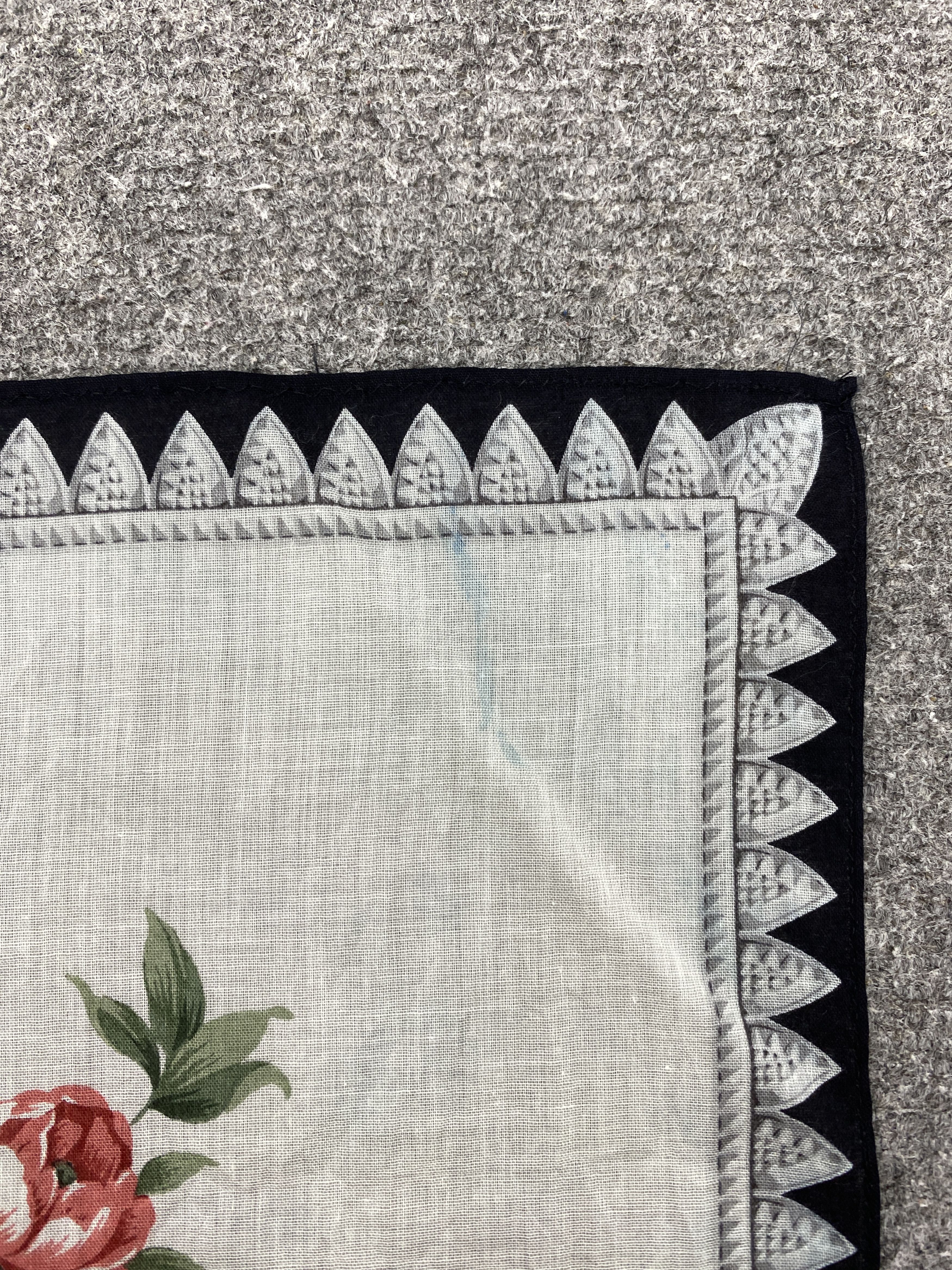 Valentino Valentino Garavani Handkerchief / Neckerchief HKC0868 Size ONE SIZE - 8 Thumbnail
