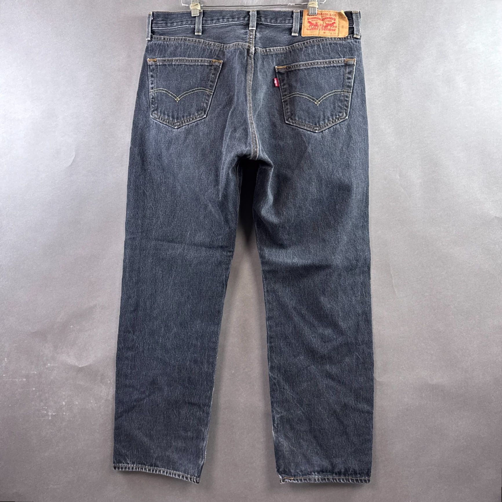 Levi's VINTAGE Levis 501 Jeans Mens 36x30 Black Denim Button Fly Dark Faded 90s Style Mens Boys Girls? Size US 38 / EU 54 - 3 Thumbnail