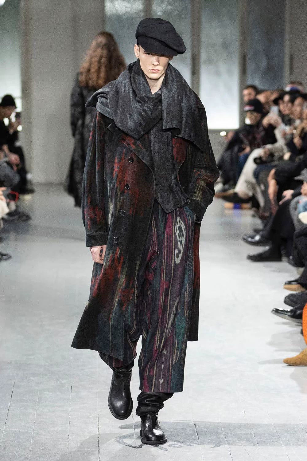 Yohji Yamamoto Yohji Yamamoto 23AW Central Asian Traveler Velvet Overcoat Size US S / EU 44-46 / 1 - 1 Thumbnail